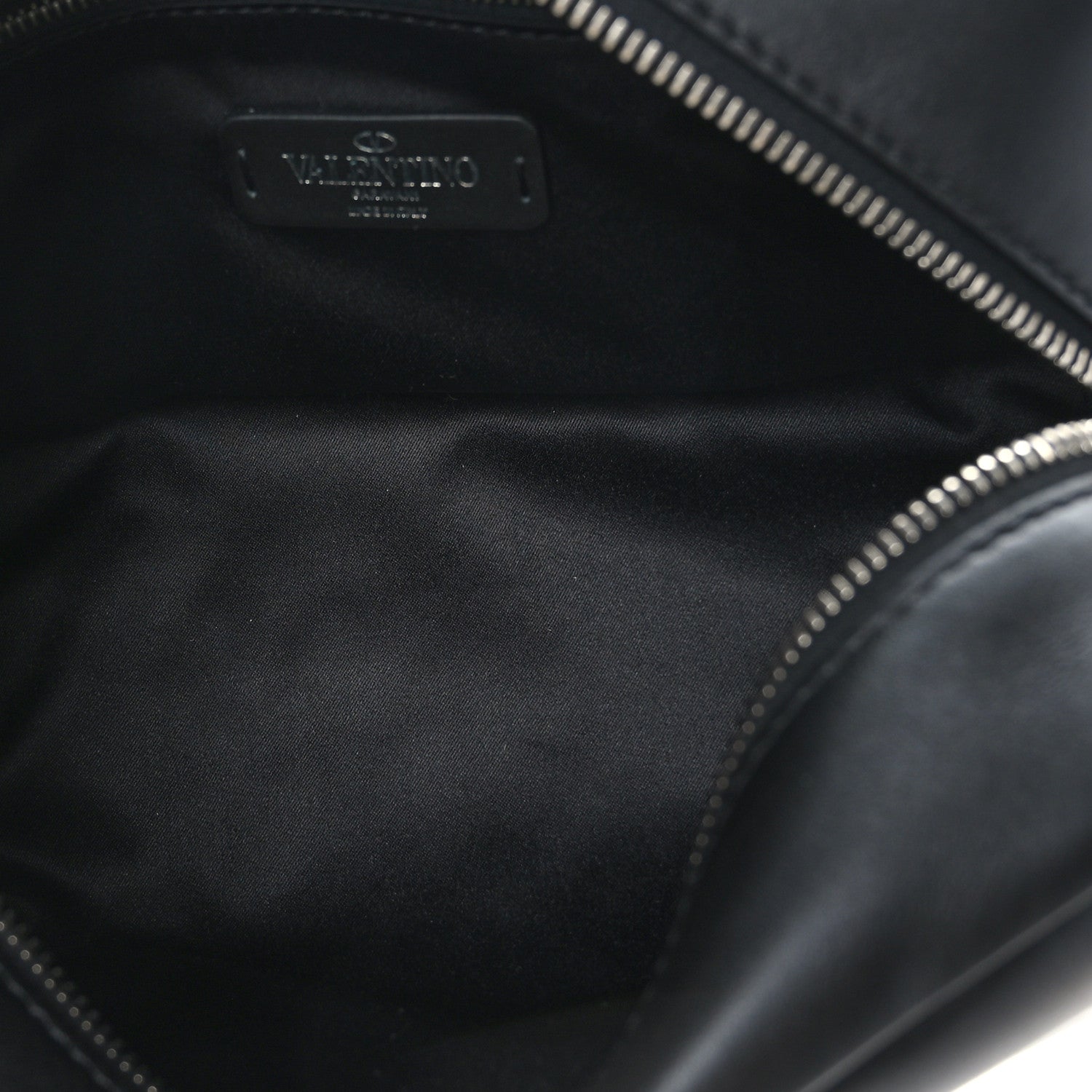 Valentino Garavani Calfskin VLogo Inlay Wash Bag Black 4 of 7