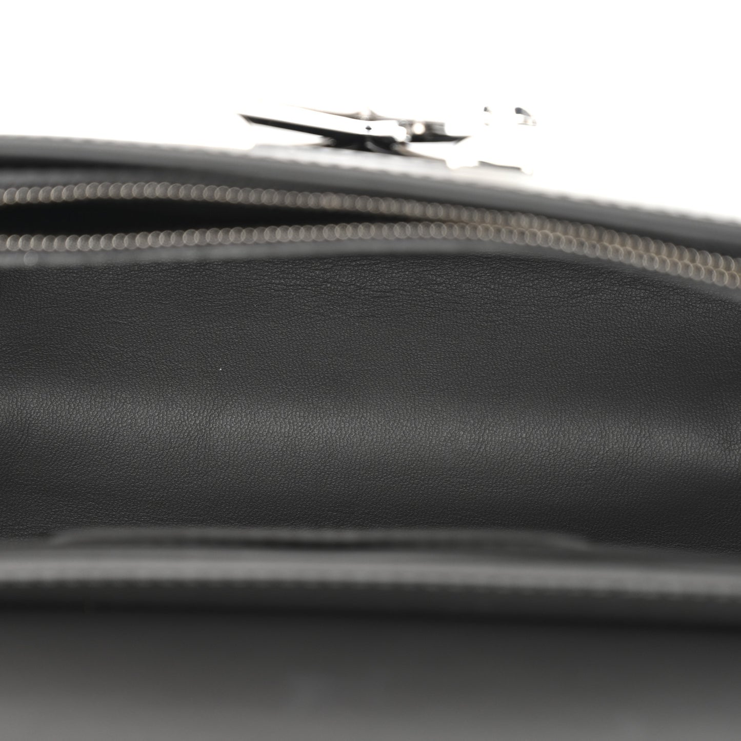 Epi Twist Shoulder Bag MM Etain