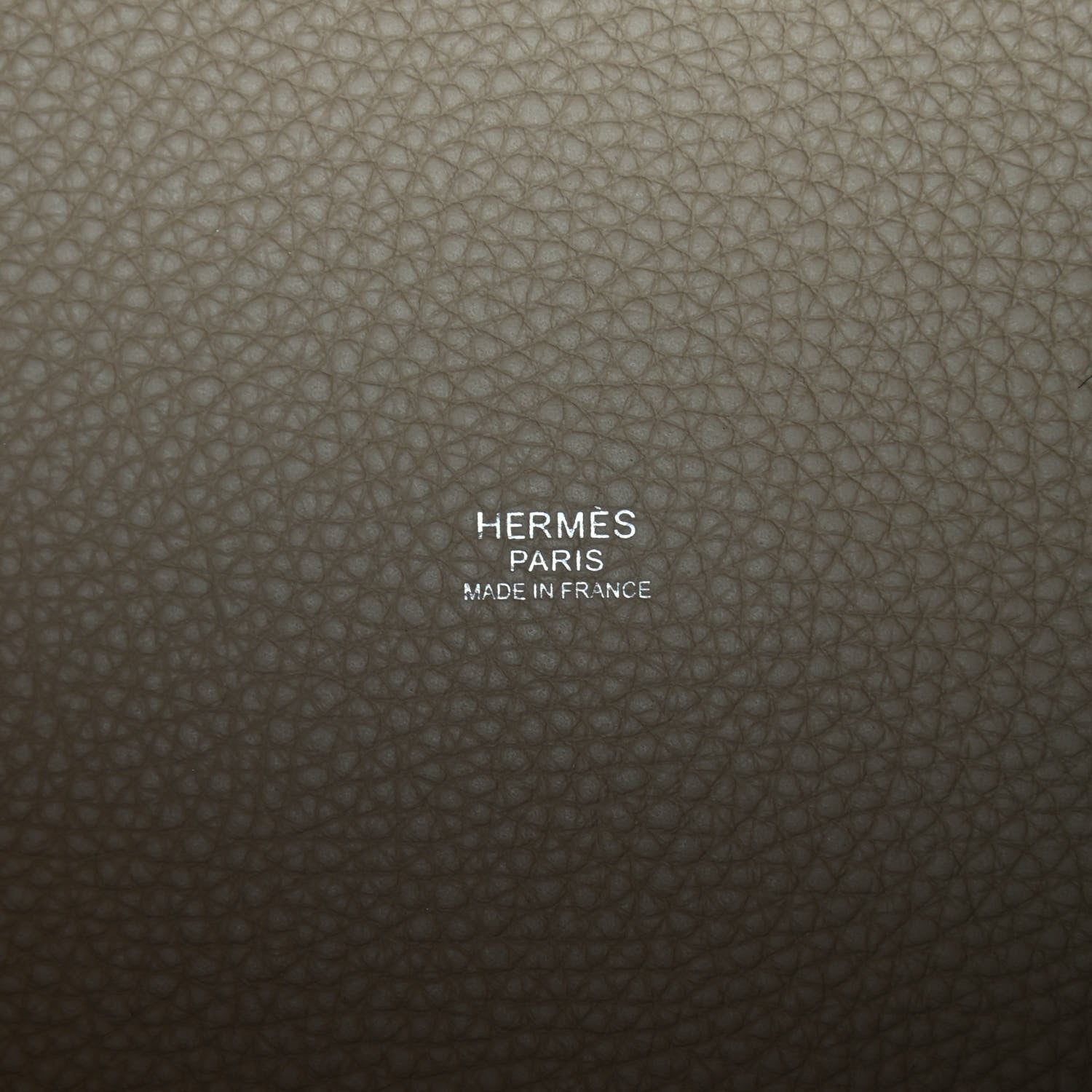Hermes Taurillon Clemence Picotin Lock 26 GM Trench 8 of 8