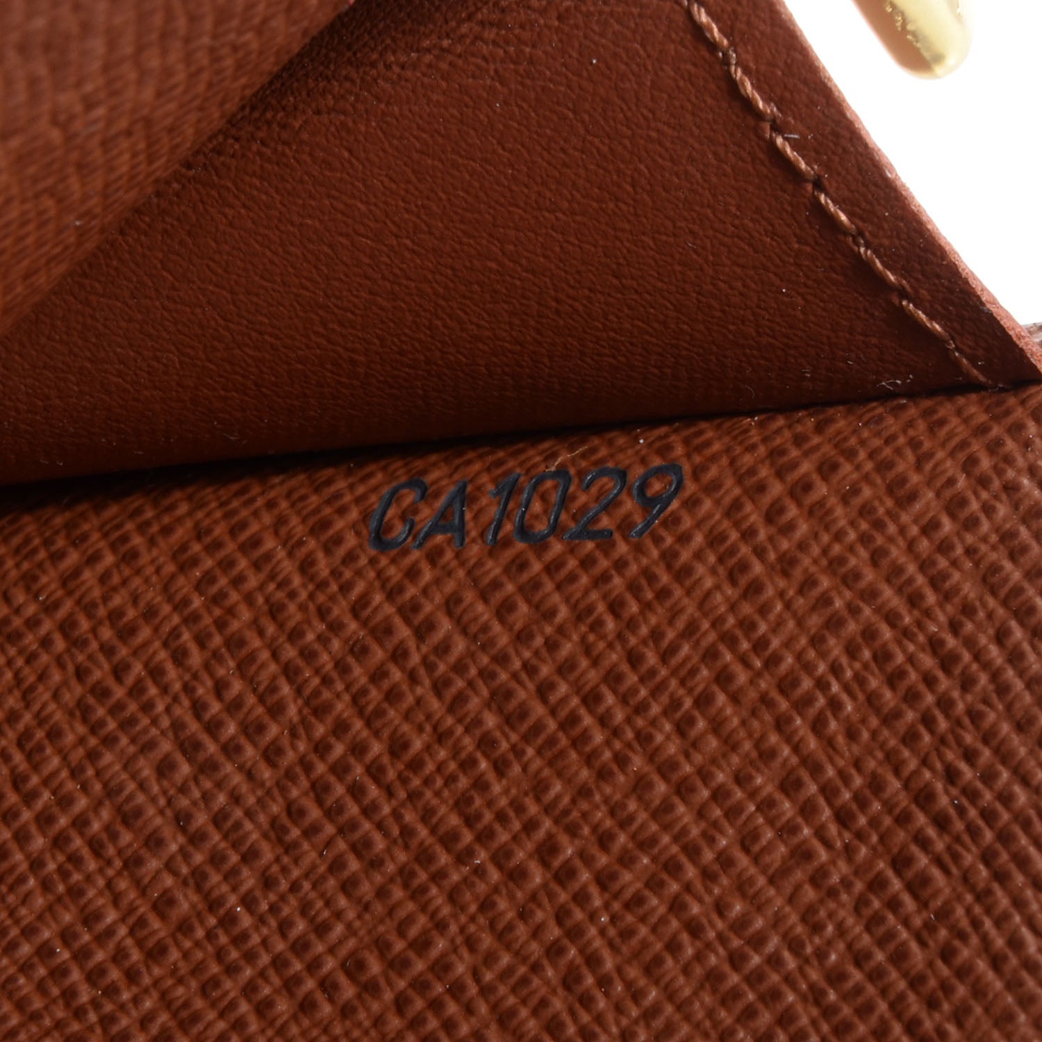 Louis Vuitton Monogram Alexandra Wallet 8 of 8