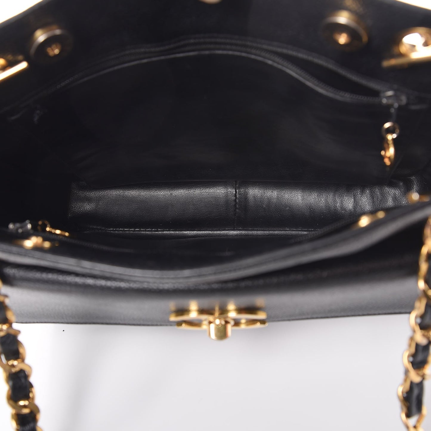 Caviar Shoulder Bag Black