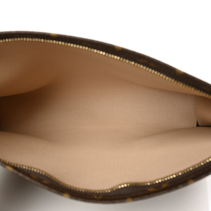 Louis Vuitton Monogram Toiletry Pouch 26 4 of 5