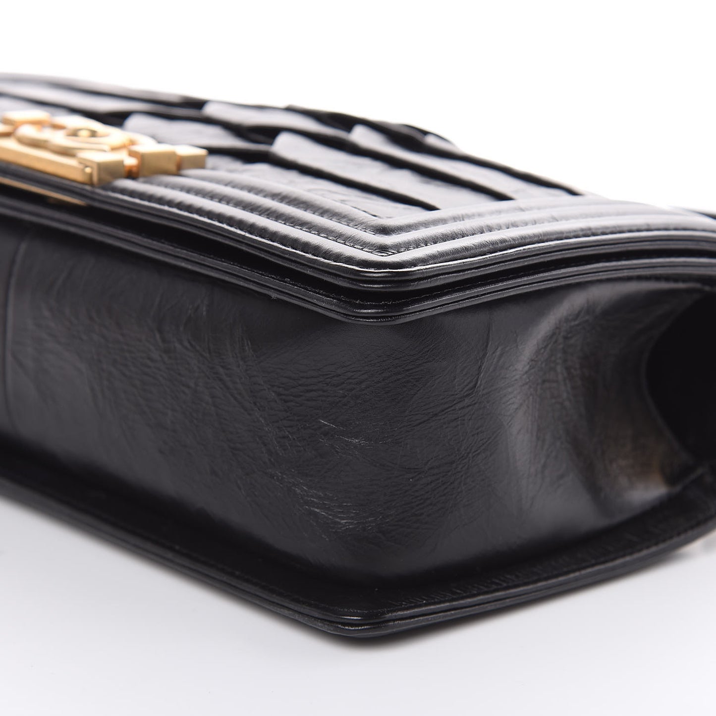 Crumpled Calfskin Medium Boy Flap Black