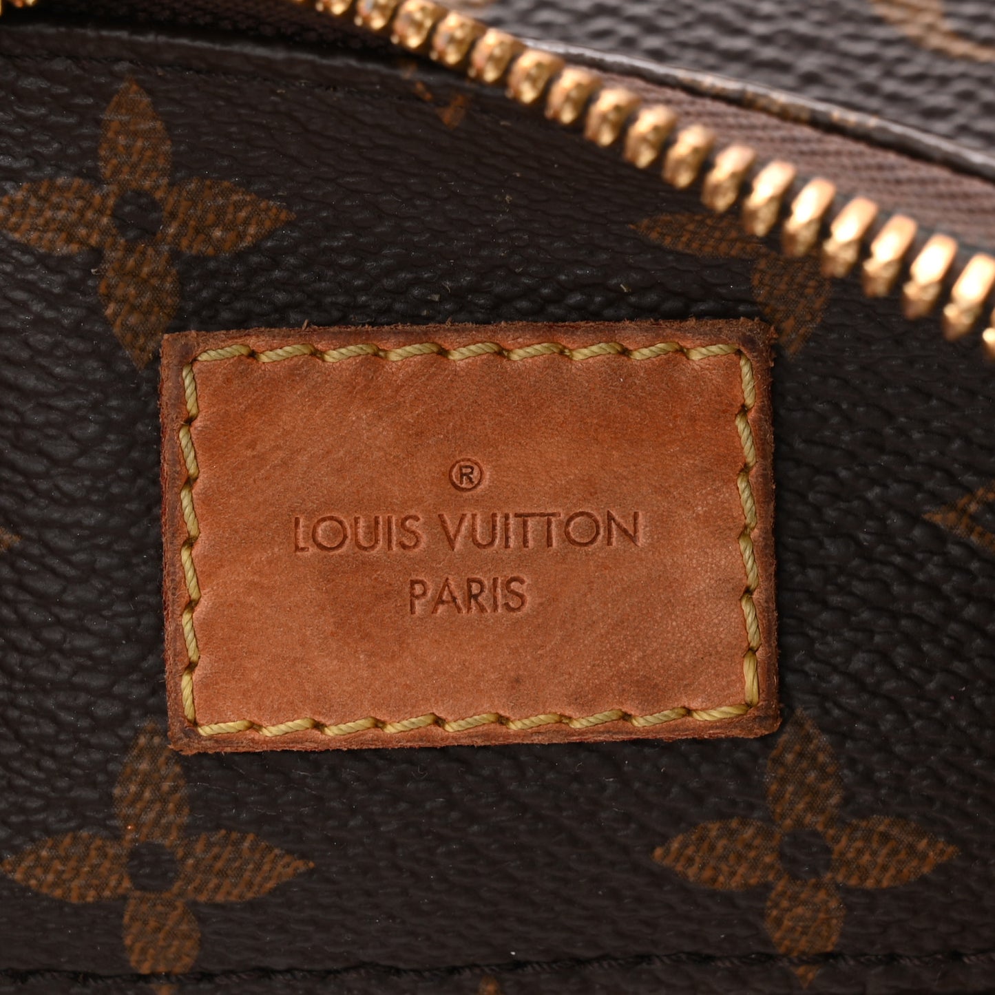 Monogram Sully PM