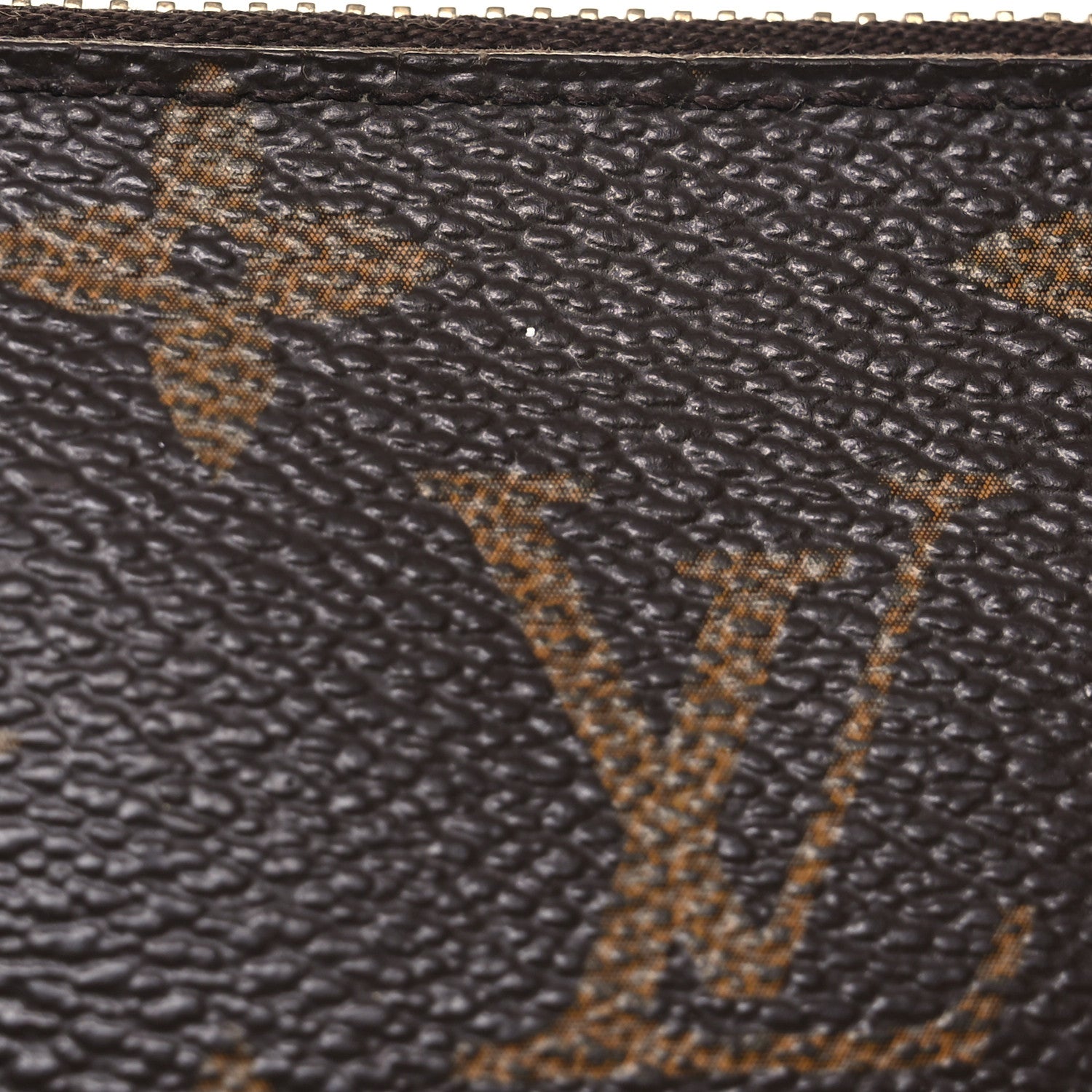 Louis Vuitton Monogram Key Pouch 9 of 10