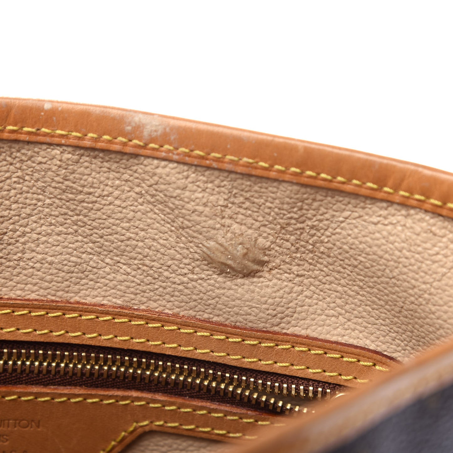 Monogram Petit Bucket 23