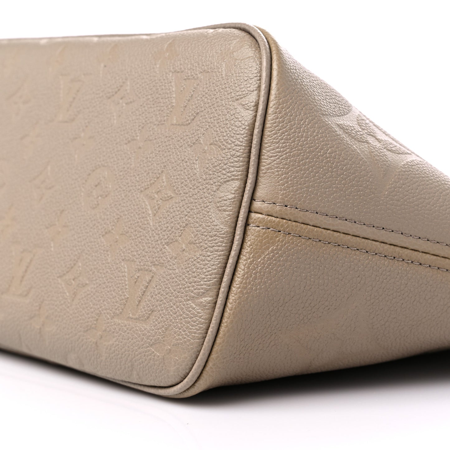Empreinte Monogram Giant Neverfull MM Tourterelle