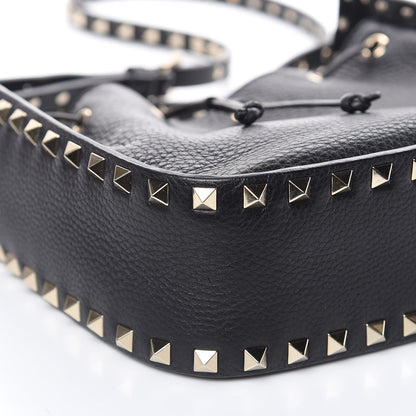 Valentino Garavani Grained Calfskin Rockstud Bucket Bag Black 7 of 9