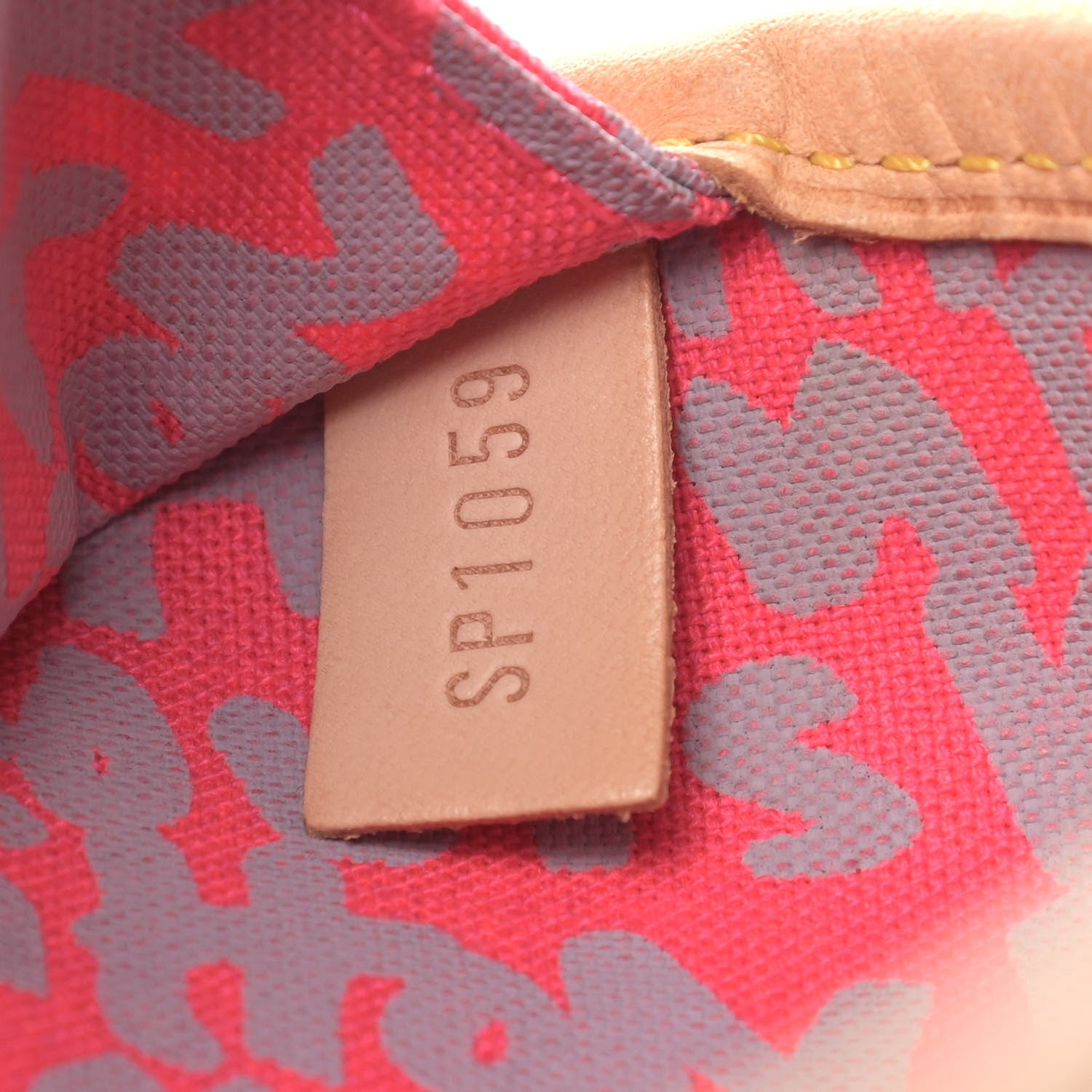 Louis Vuitton Monogram Graffiti Neverfull GM Fuchsia 7 of 10