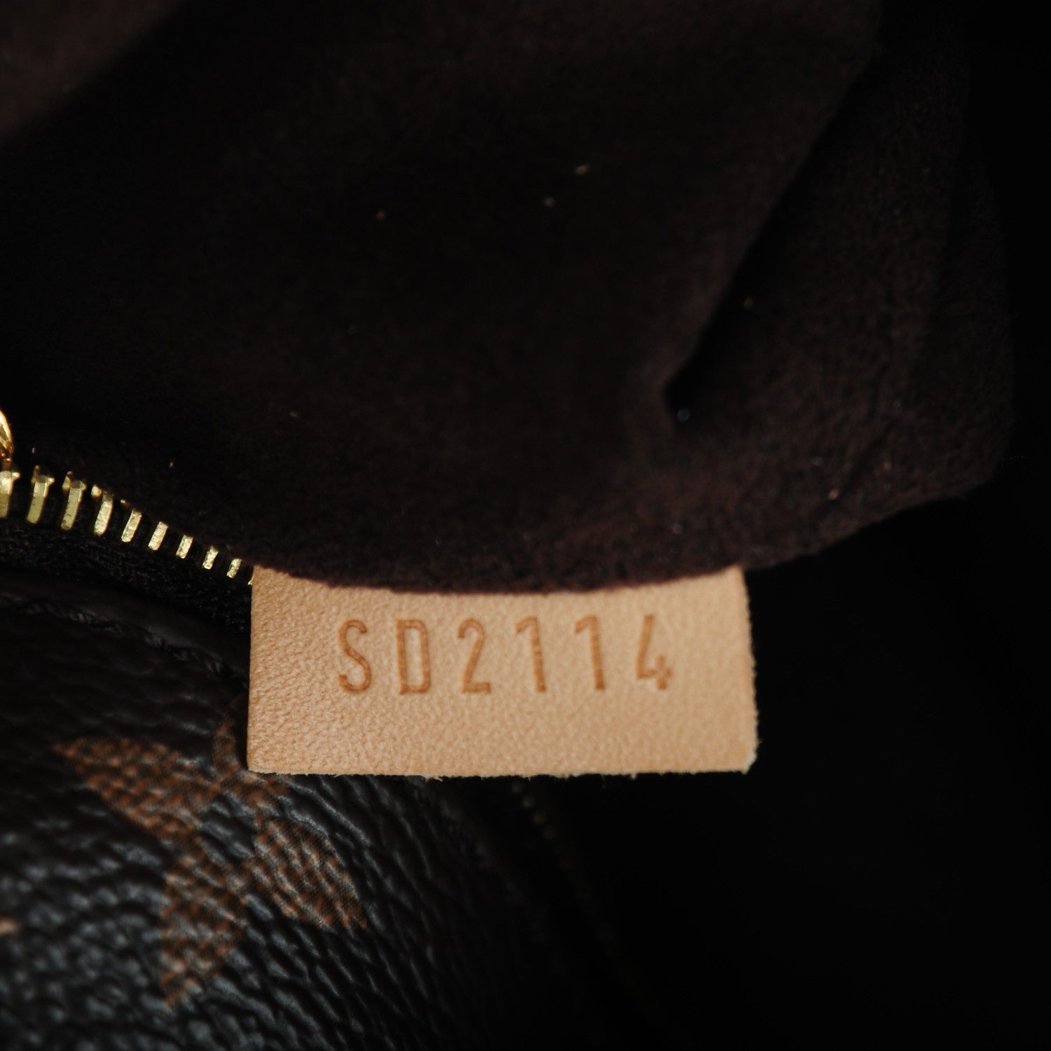 Louis Vuitton Monogram Metis 7 of 8