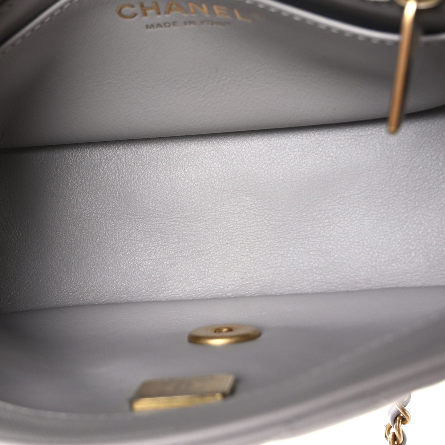 Lambskin Quilted Mini Pearl Crush Flap Light Grey