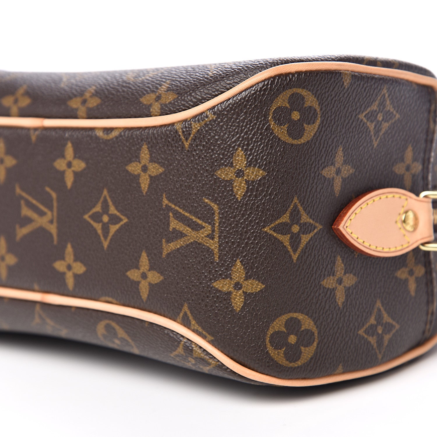Louis Vuitton Monogram Blois 7 of 8