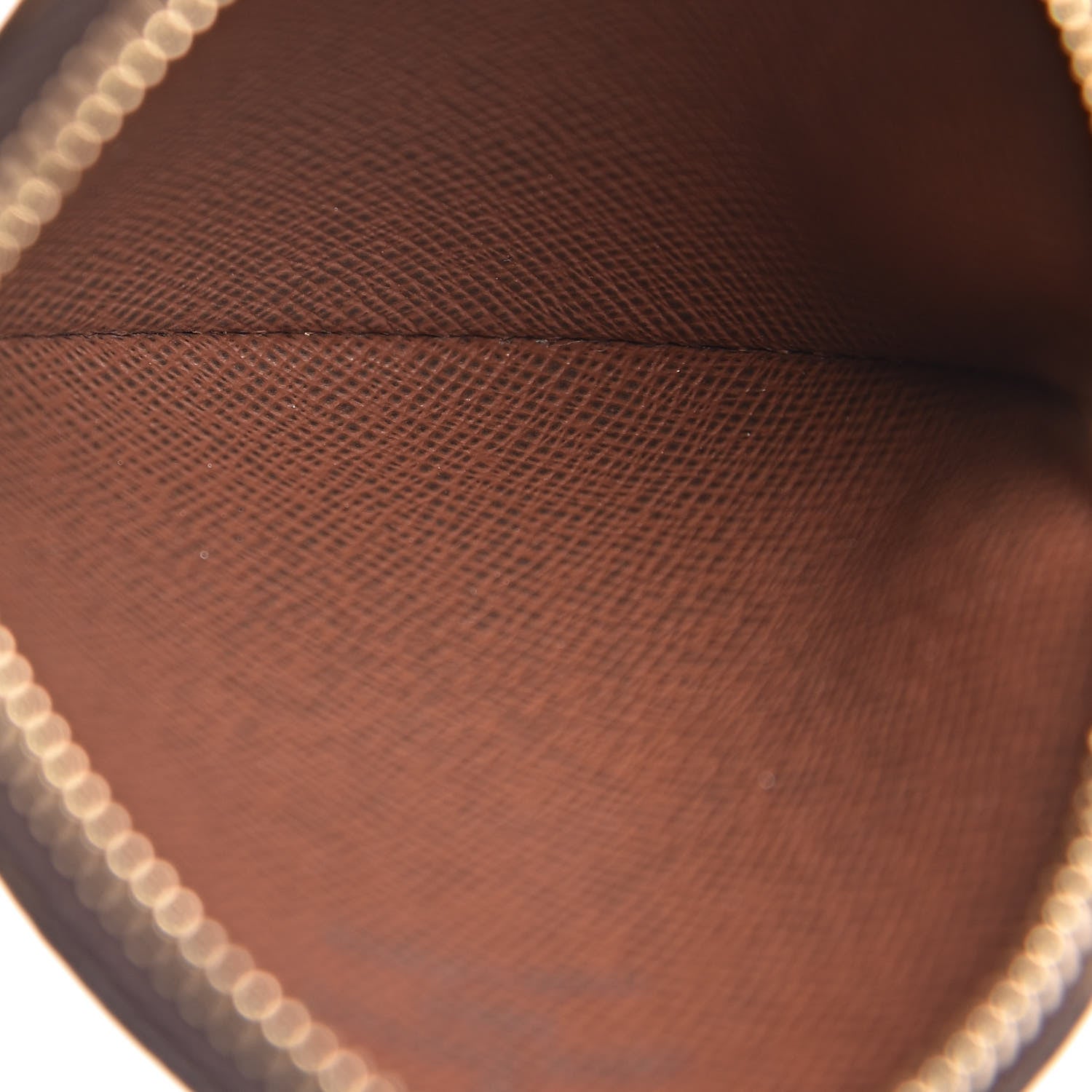 Louis Vuitton Monogram Round Coin Purse 5 of 8