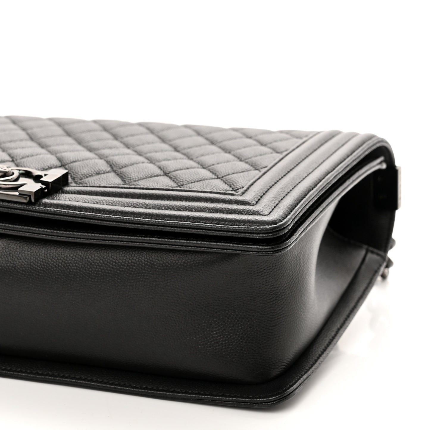 Caviar Quilted New Medium Boy Flap So Black