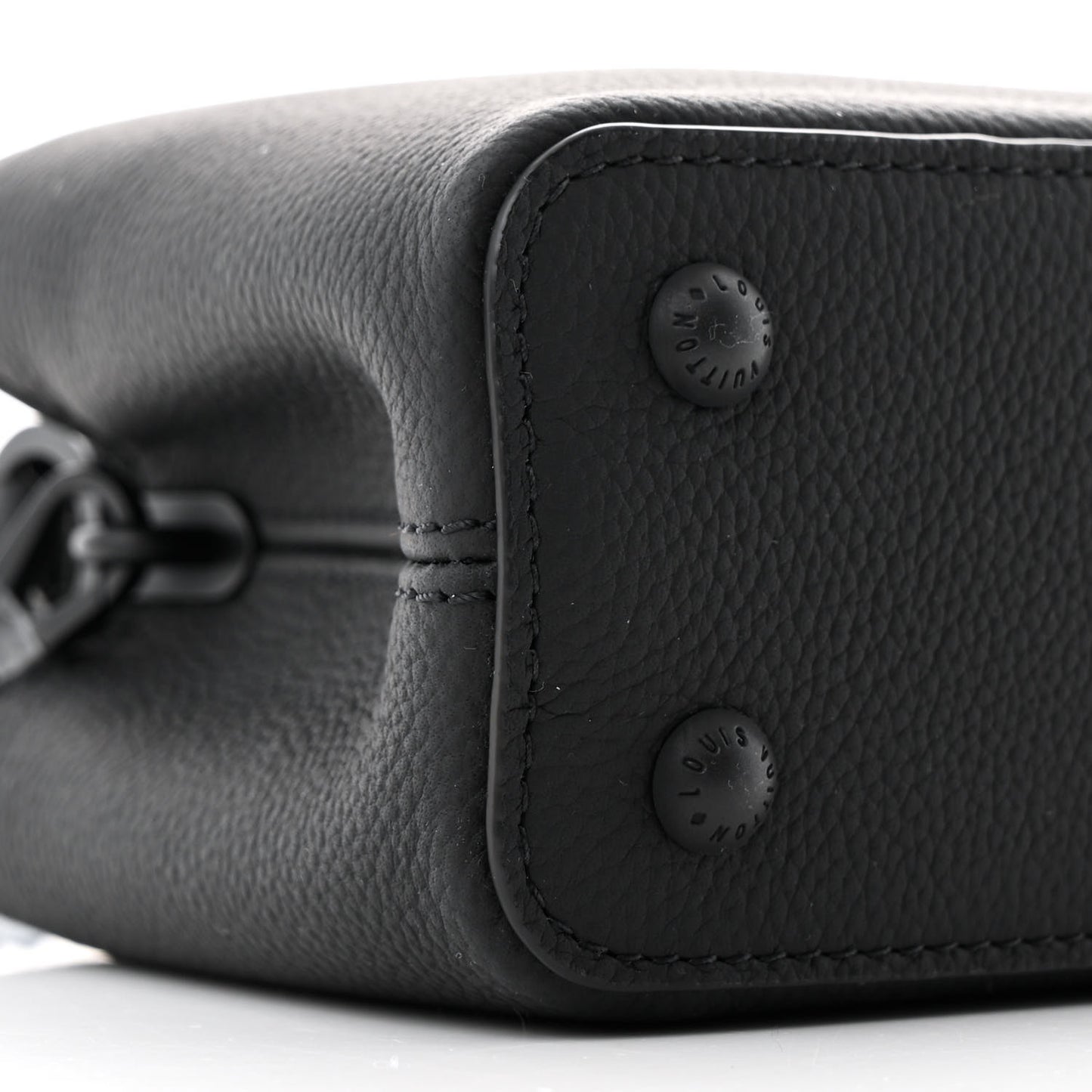 Matte Taurillon Capucines East West Mini All Black
