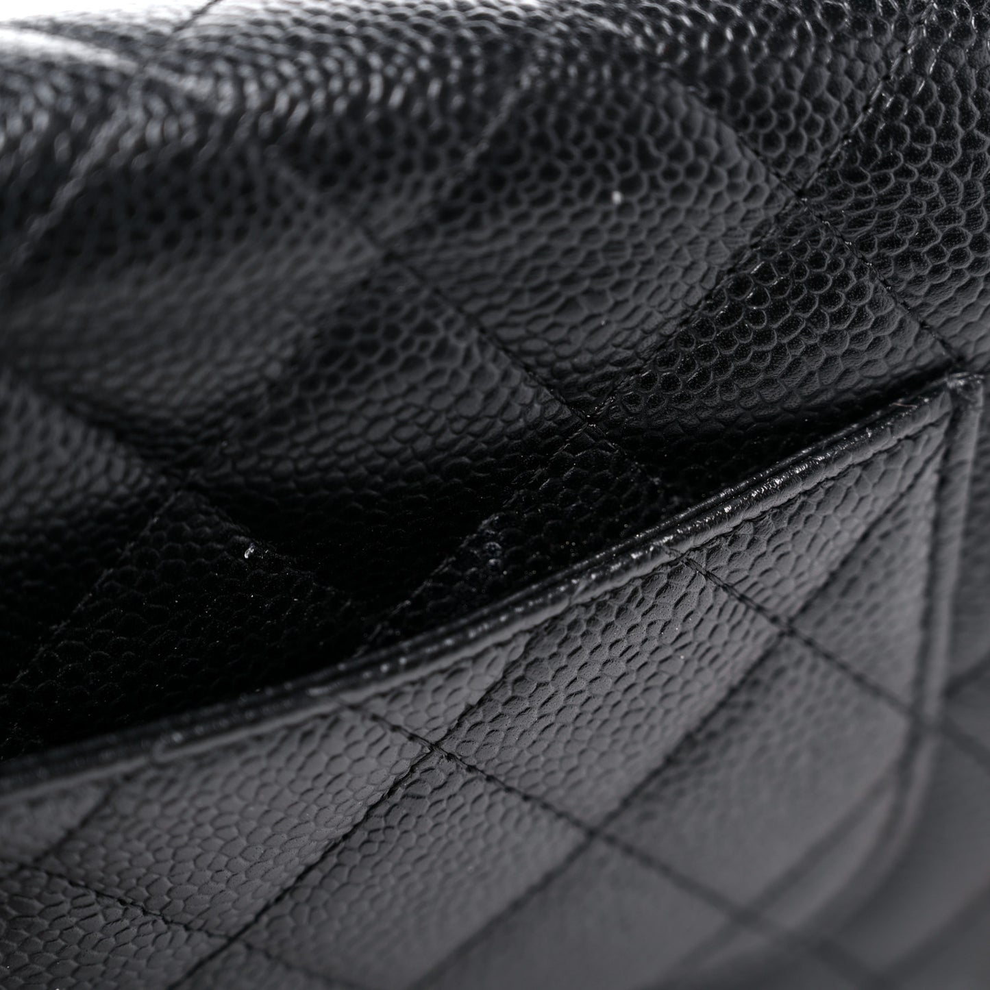 Caviar Quilted Wallet On Chain WOC Black