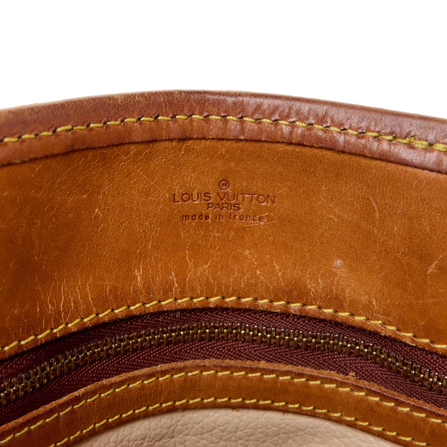 Monogram Petit Bucket 23