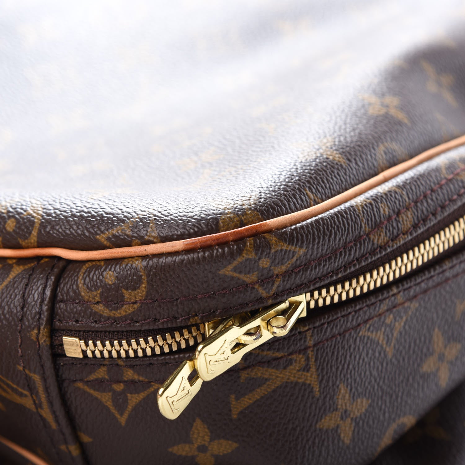 Louis Vuitton Monogram Alize 24 Heures Luggage 11 of 16