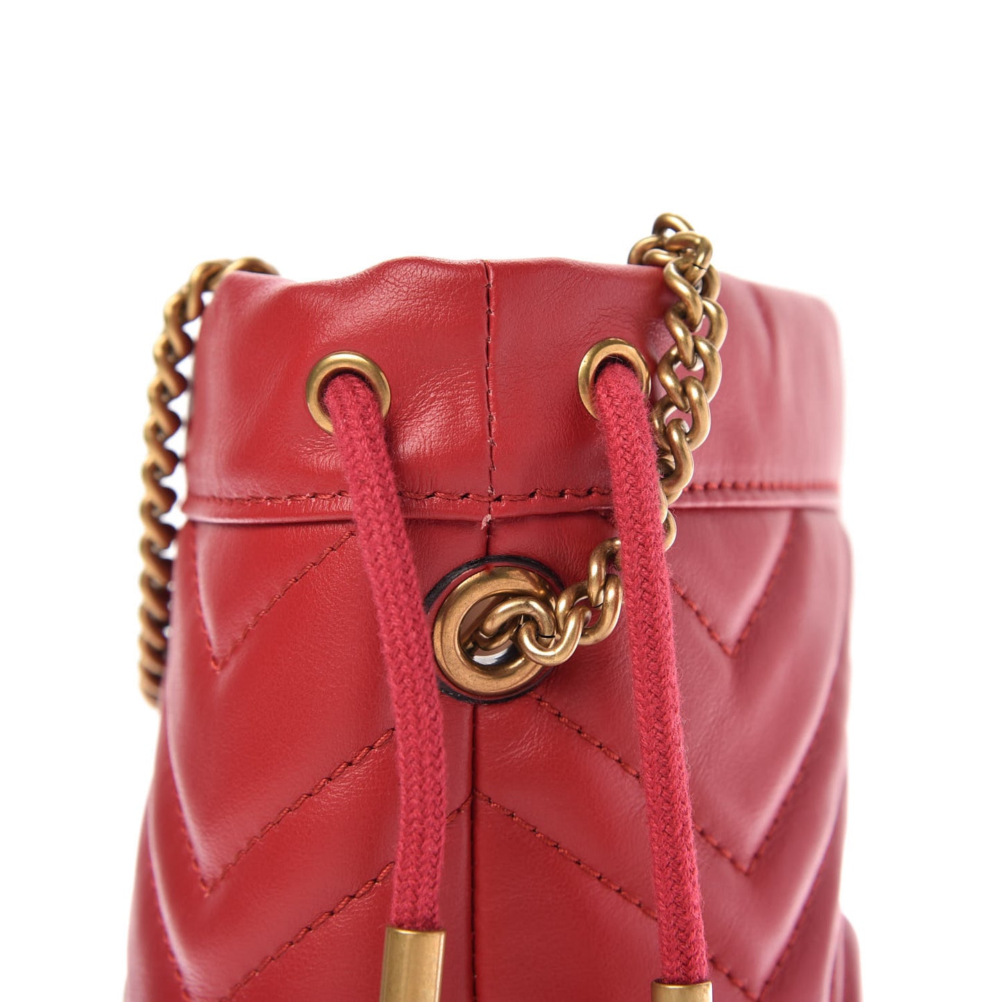 Calfskin Matelasse Mini GG Marmont 2.0 Bucket Bag Hibiscus Red