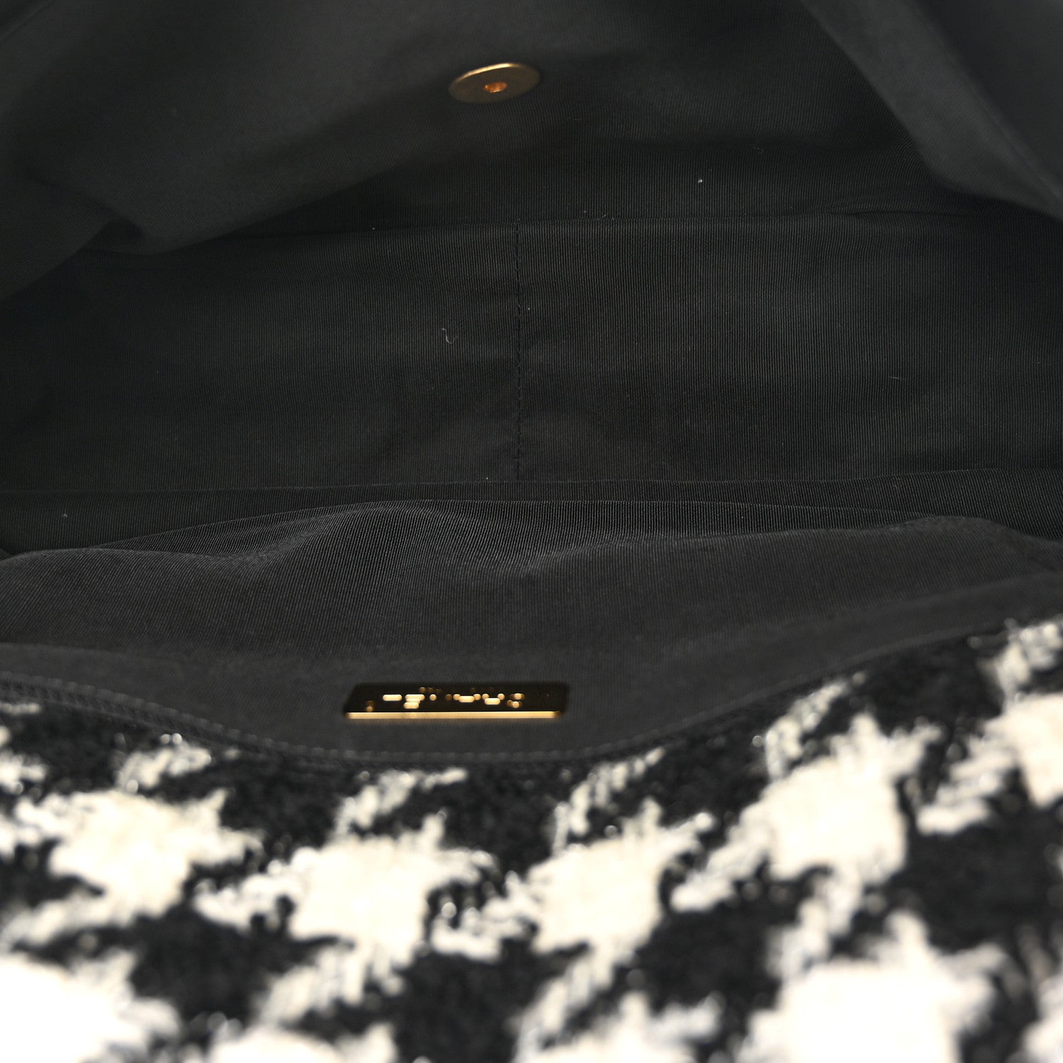 Chanel Tweed Maxi Chanel 19 Flap Beige Black 5 of 12
