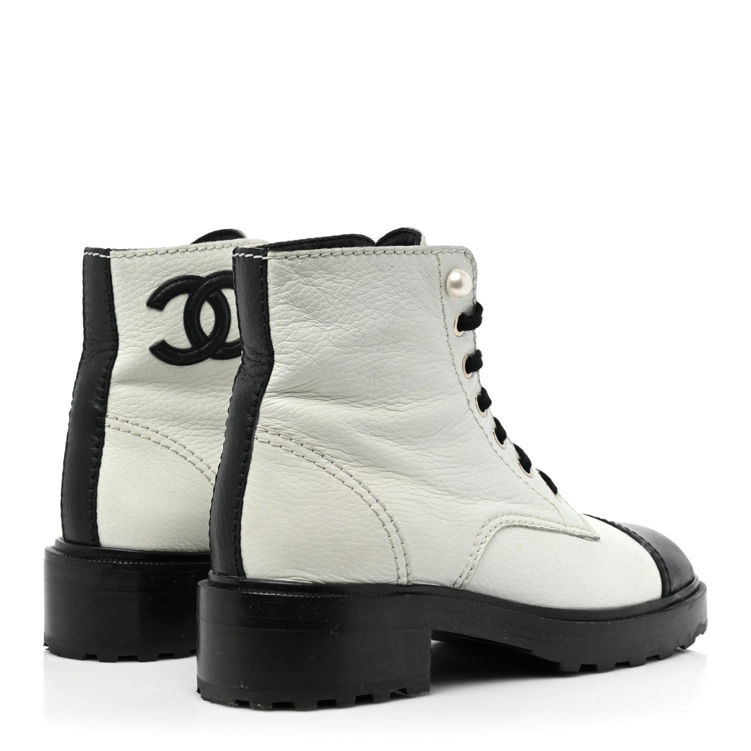 Chanel Lambskin Grained Calfskin CC Cap Toe Short Boots 39.5 White Black 4 of 14