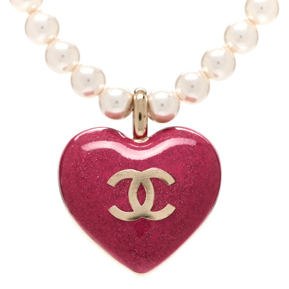 Chanel Pearl Crystal Resin CC Heart Short Necklace Pink Gold White 5 of 7