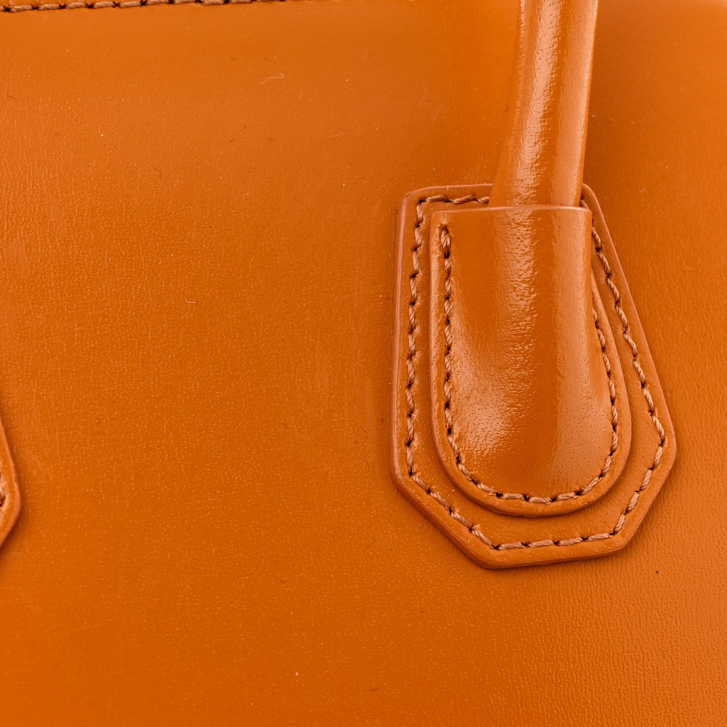 Shiny Lord Calfskin Mini Antigona Pumpkin