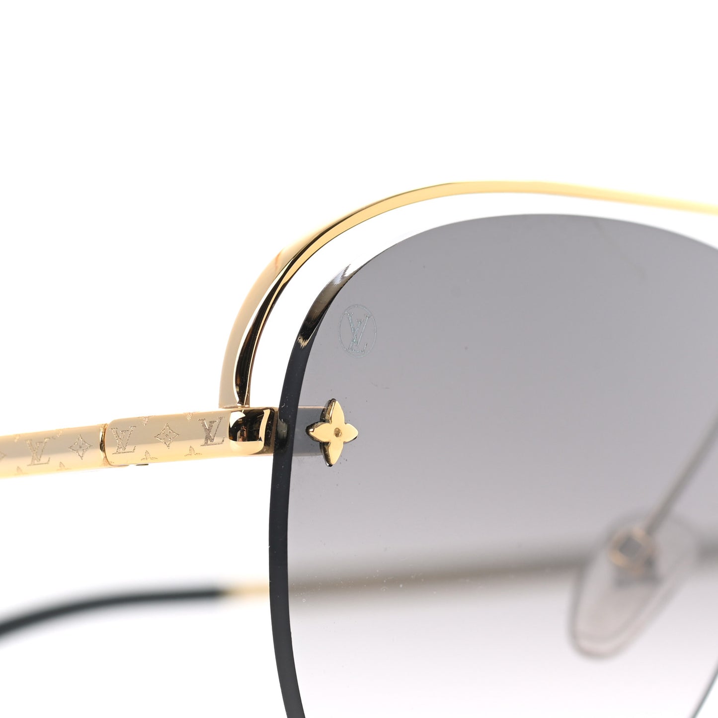 Monogram Grease Gradient Sunglasses Z1045W Grey
