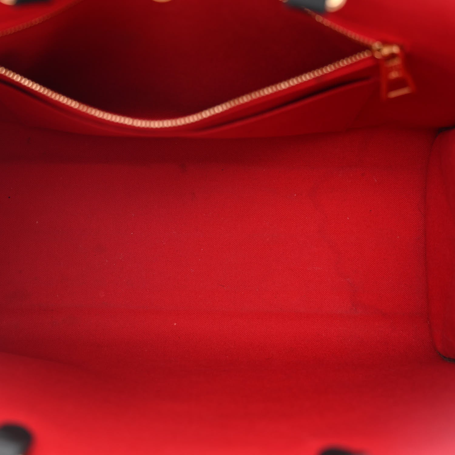 Louis Vuitton Reverse Monogram Giant Onthego MM 5 of 9