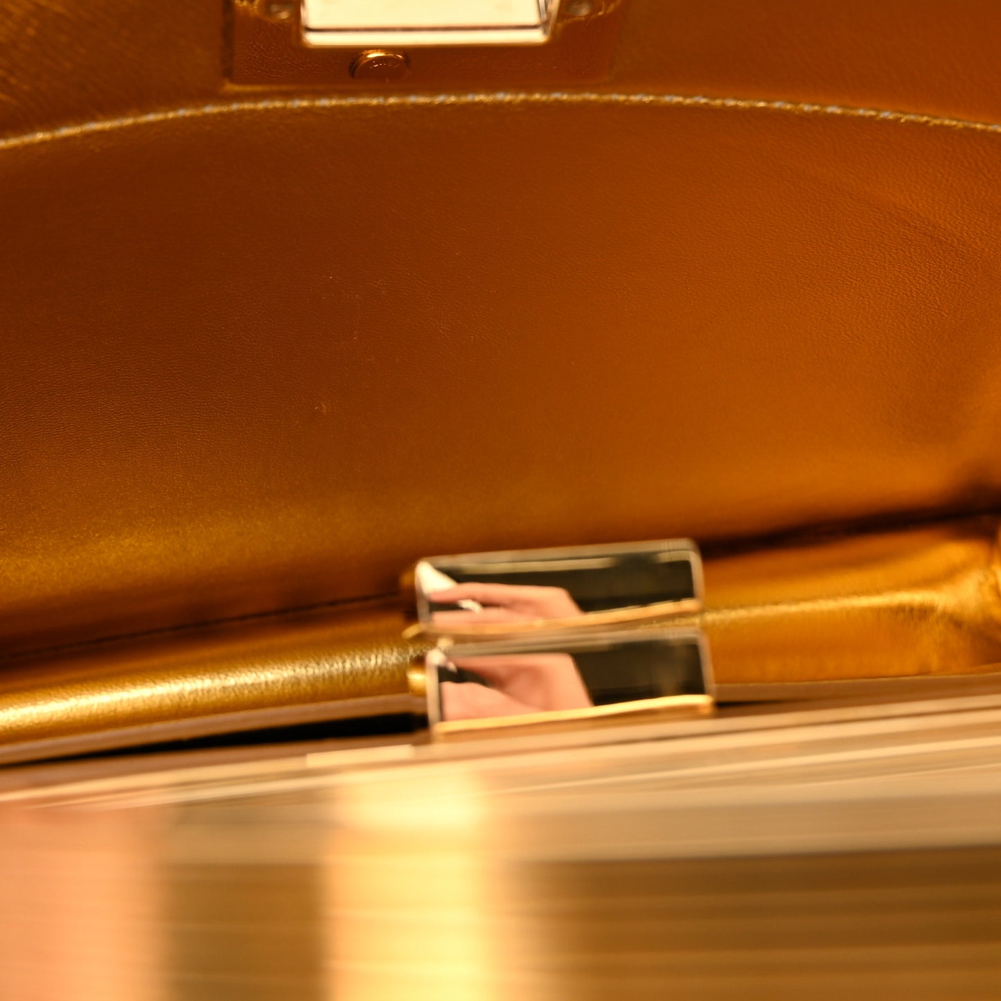 Vitello King Luxor Shiny Nappa Studded Medium Peekaboo I SEE U East West Satchel Light Rose