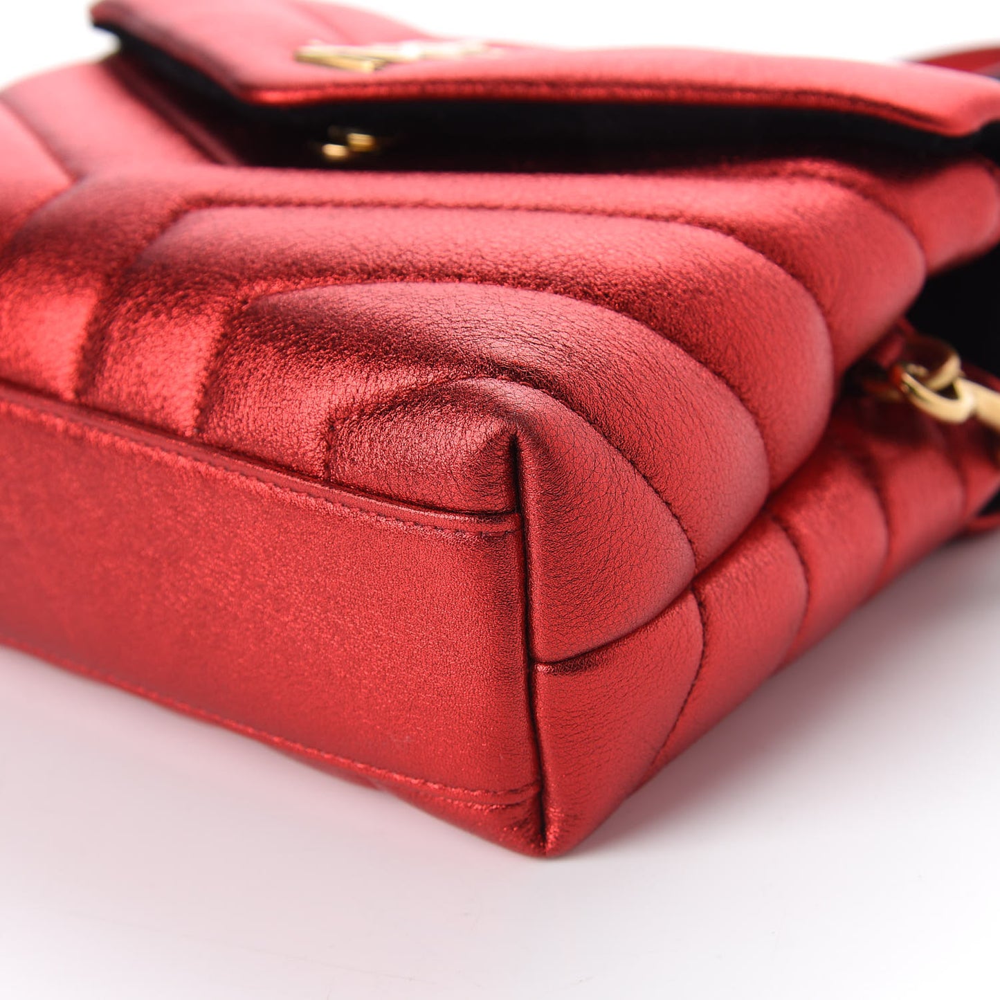 Metallic Calfskin Matelasse Toy Loulou Monogram Chain Satchel Red