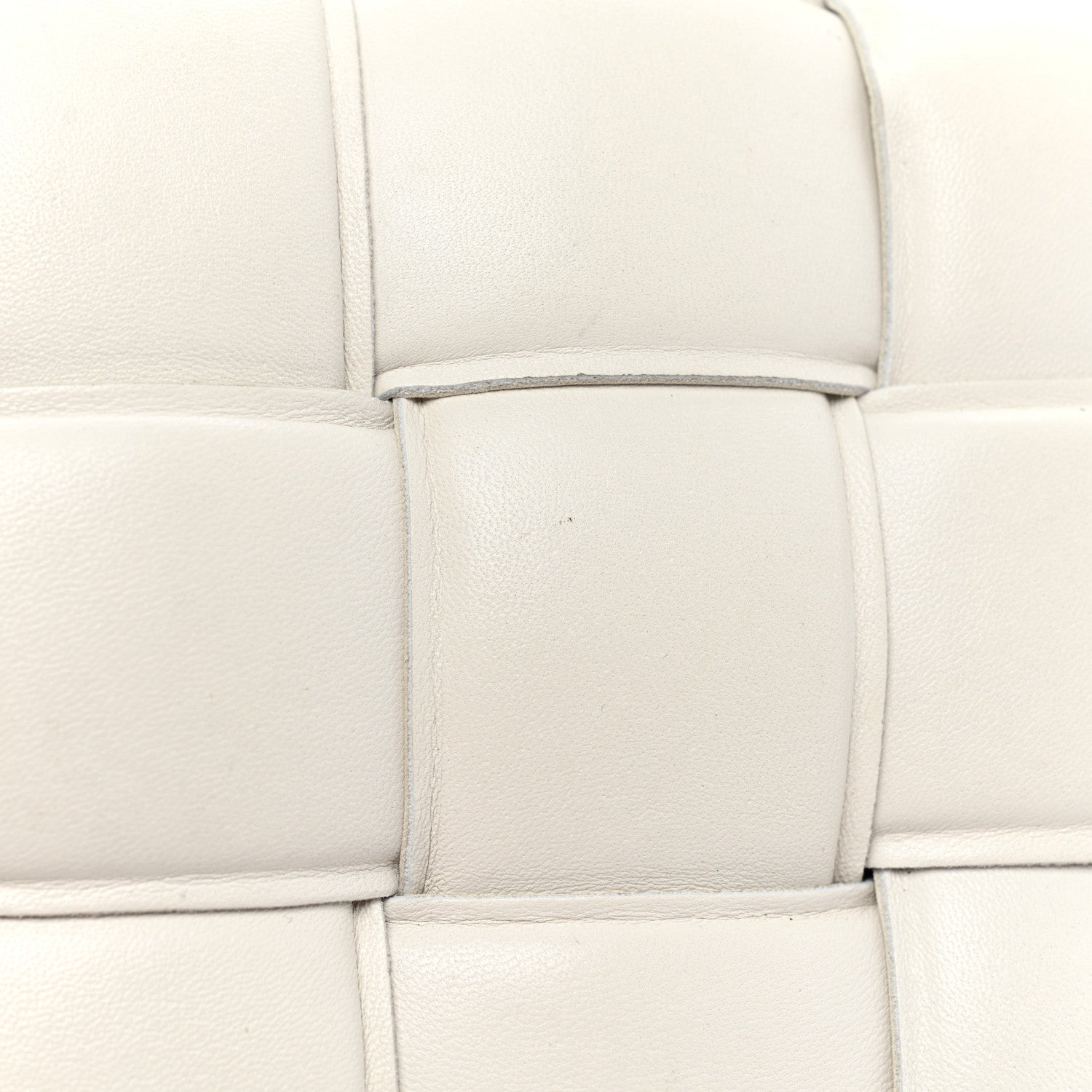 Bottega Veneta Lambskin Maxi Intreccio Padded Chain Cassette Crossbody Bag White 22 of 22
