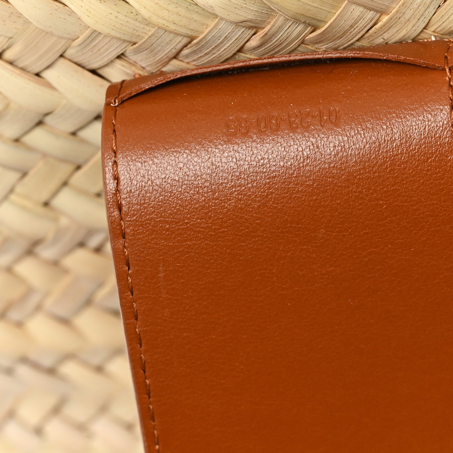 Raffia Smooth Calfskin Medium Sense Basket Caramel
