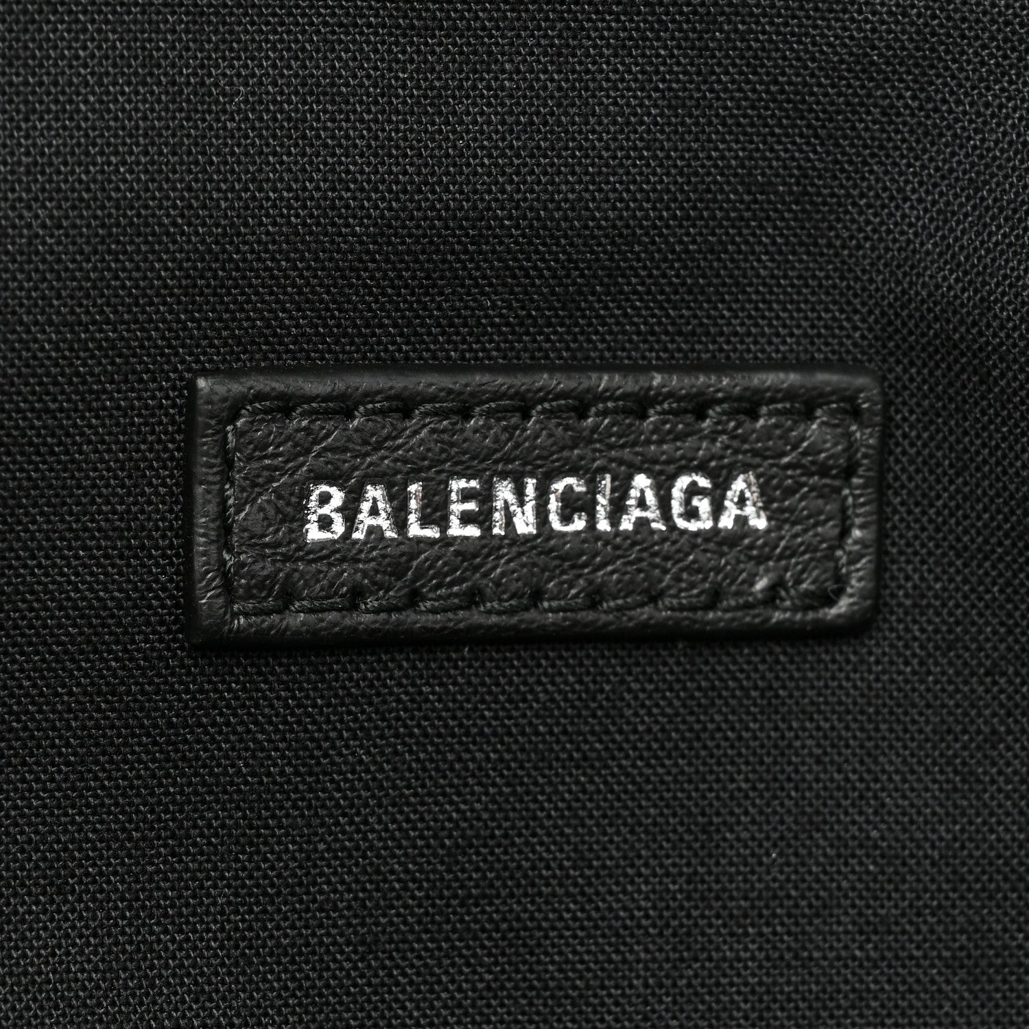 Balenciaga Smooth Calfskin Logo Large Everyday Beltpack Black White 6 of 9