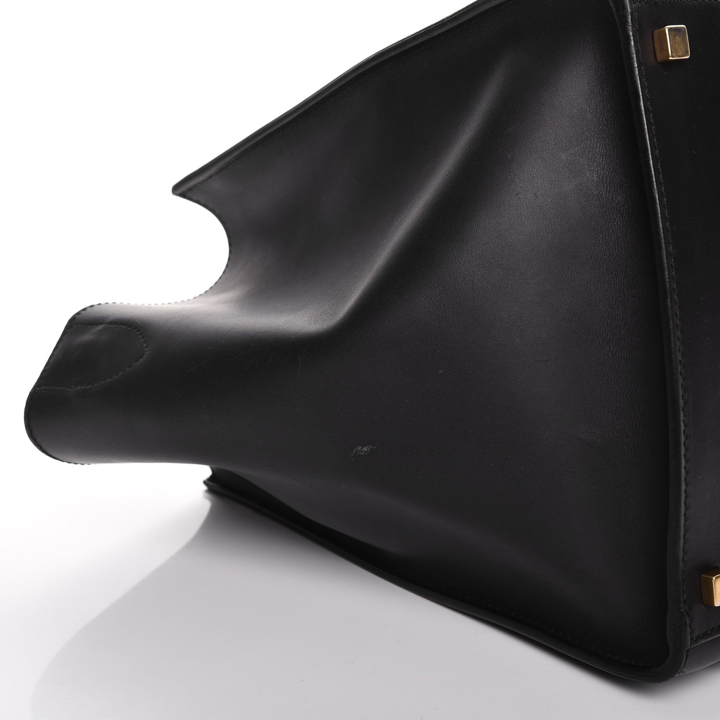 Smooth Calfskin Medium Phantom Luggage Black