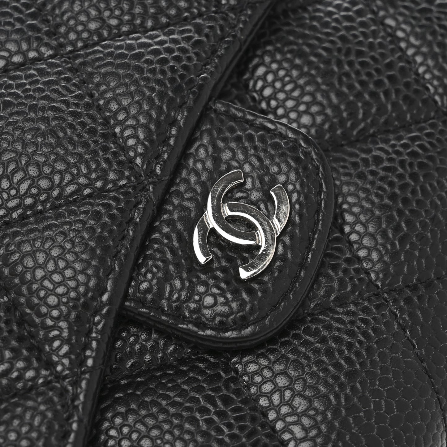 Caviar Quilted Compact Flap Wallet Black