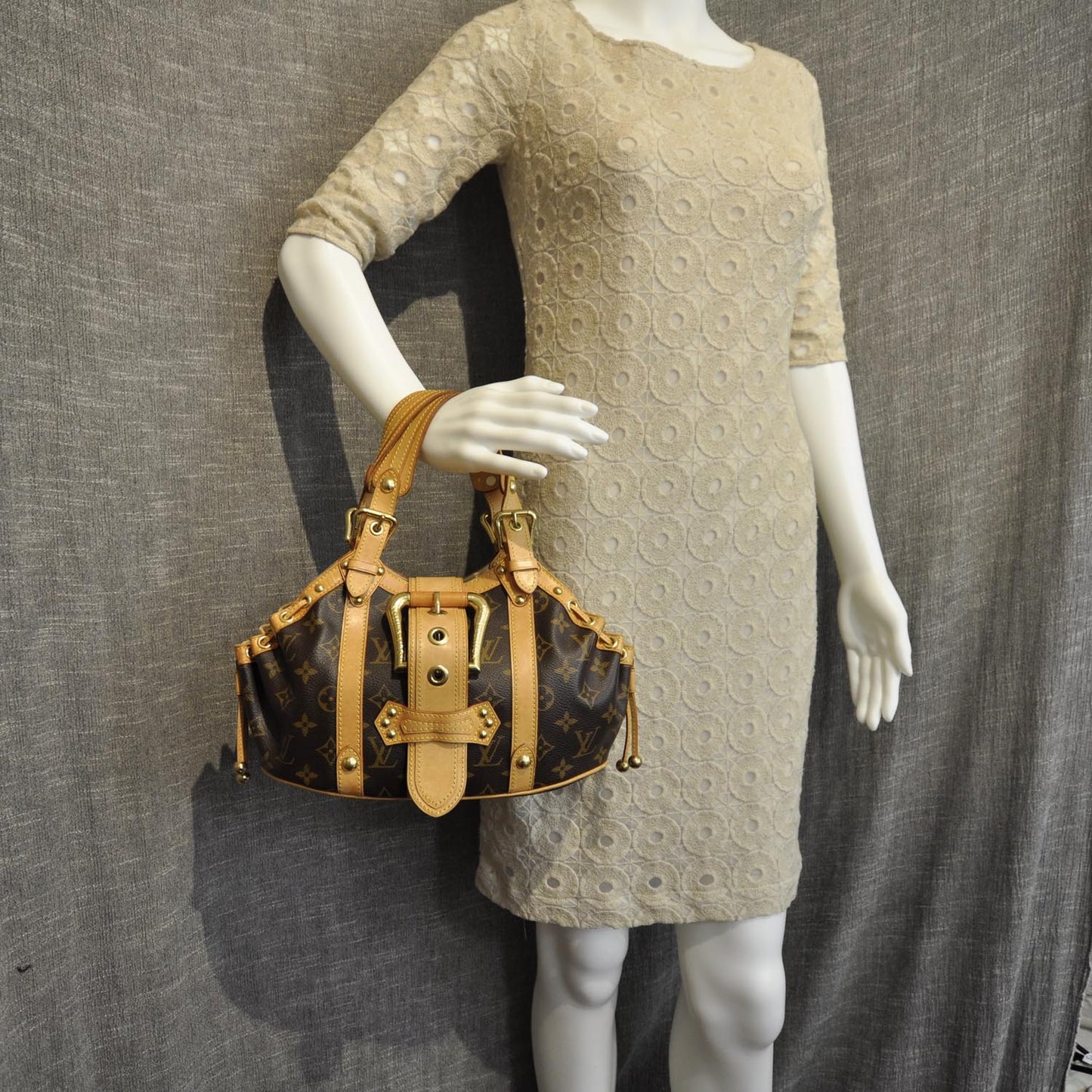 Monogram Theda GM