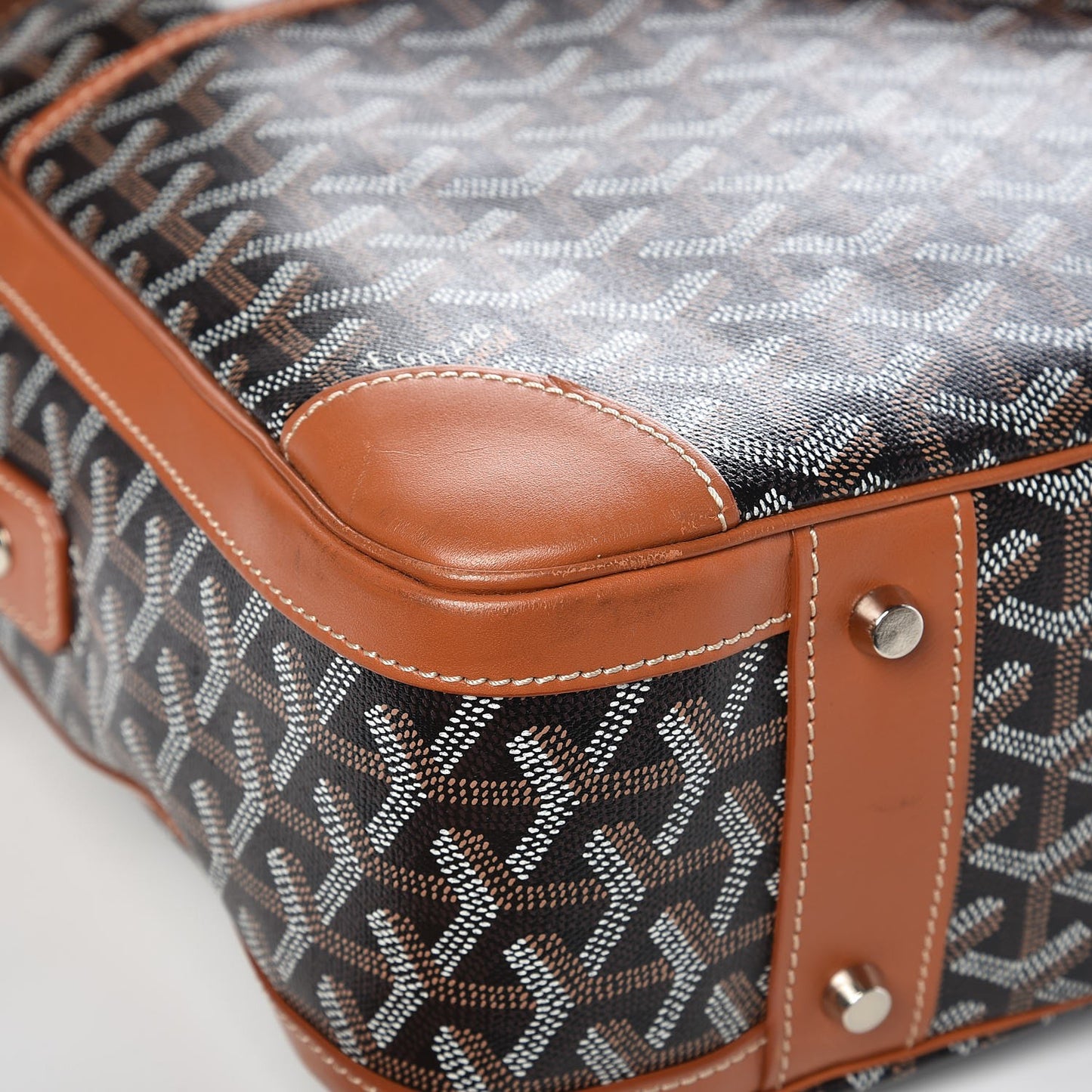 Chevron Ambassade MM Briefcase Black Gold