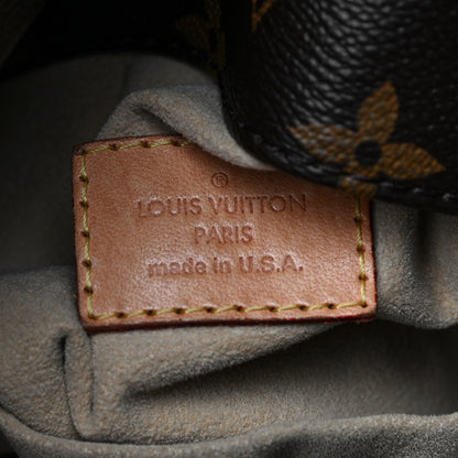 Louis Vuitton Monogram Artsy MM 5 of 8