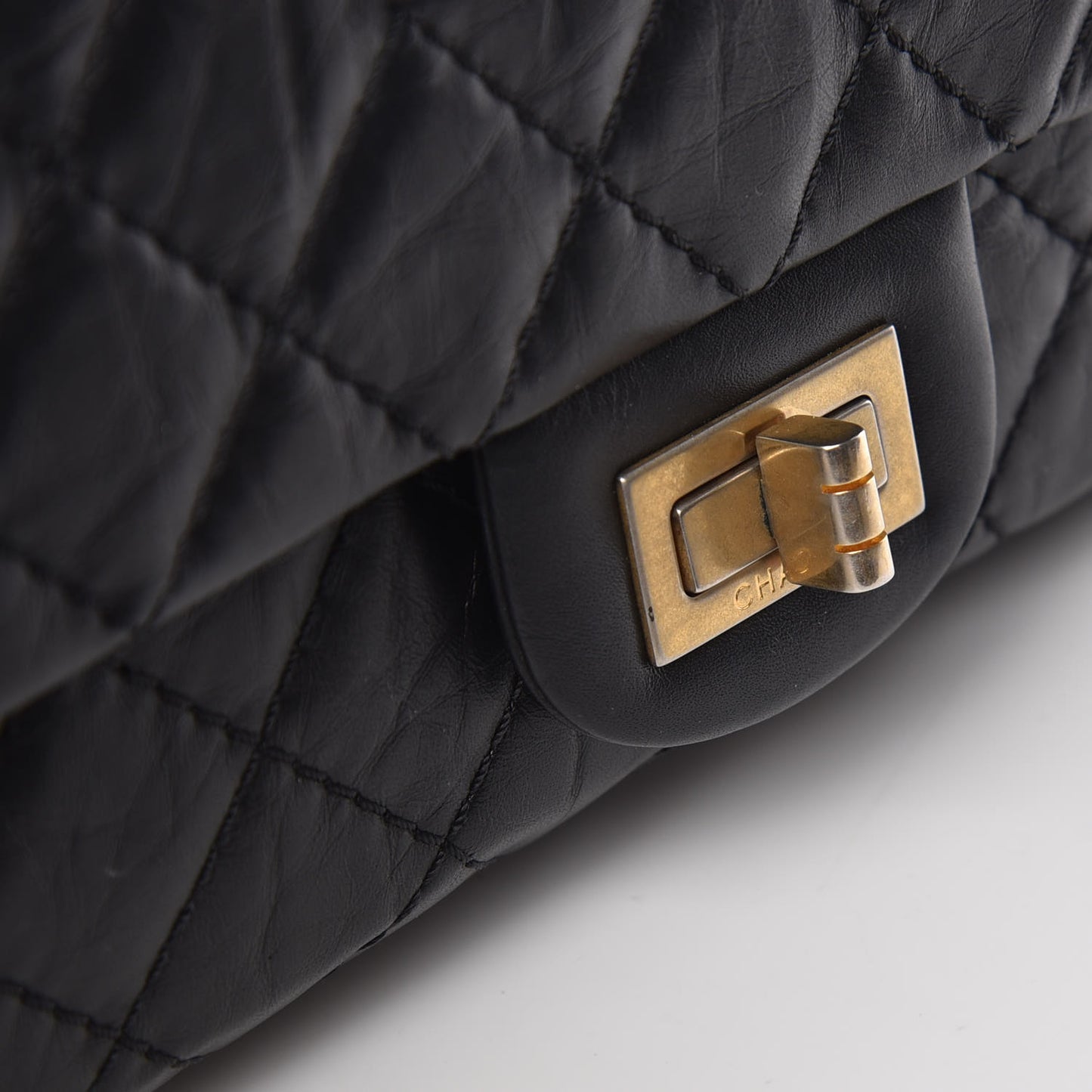 Aged Calfskin Quilted 2.55 Reissue 225 Flap Black