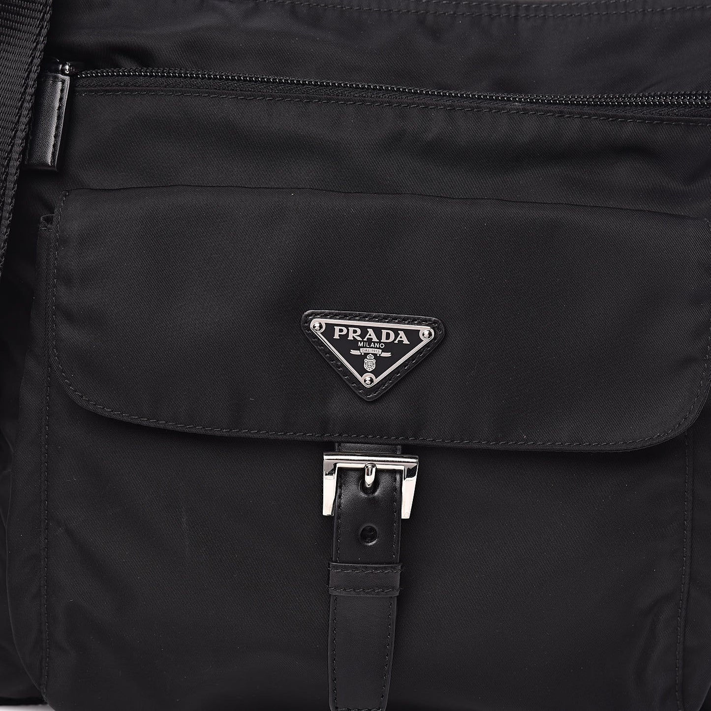 Nylon Vela Messenger Black