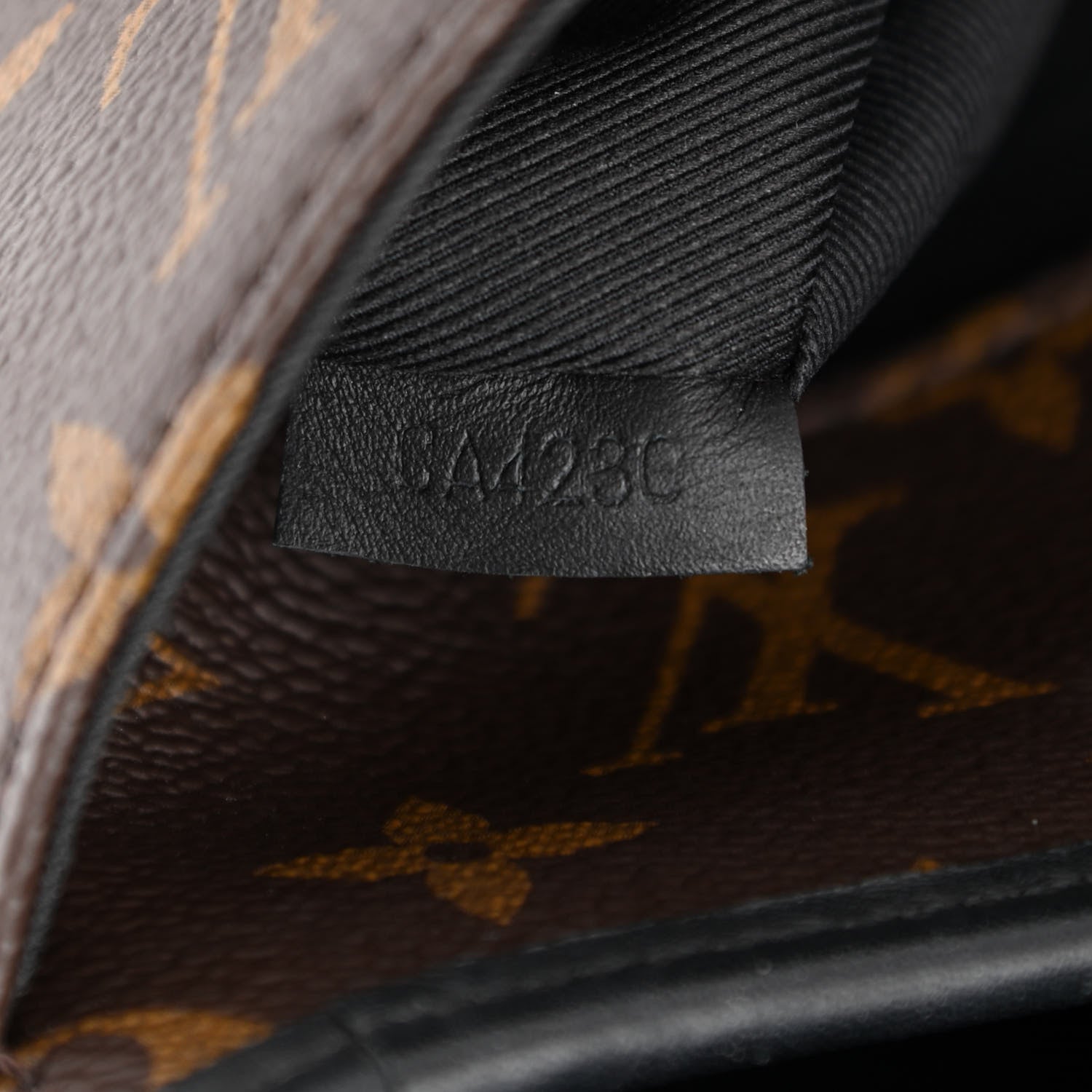Louis Vuitton Monogram Macassar Magnetic Messenger 7 of 12
