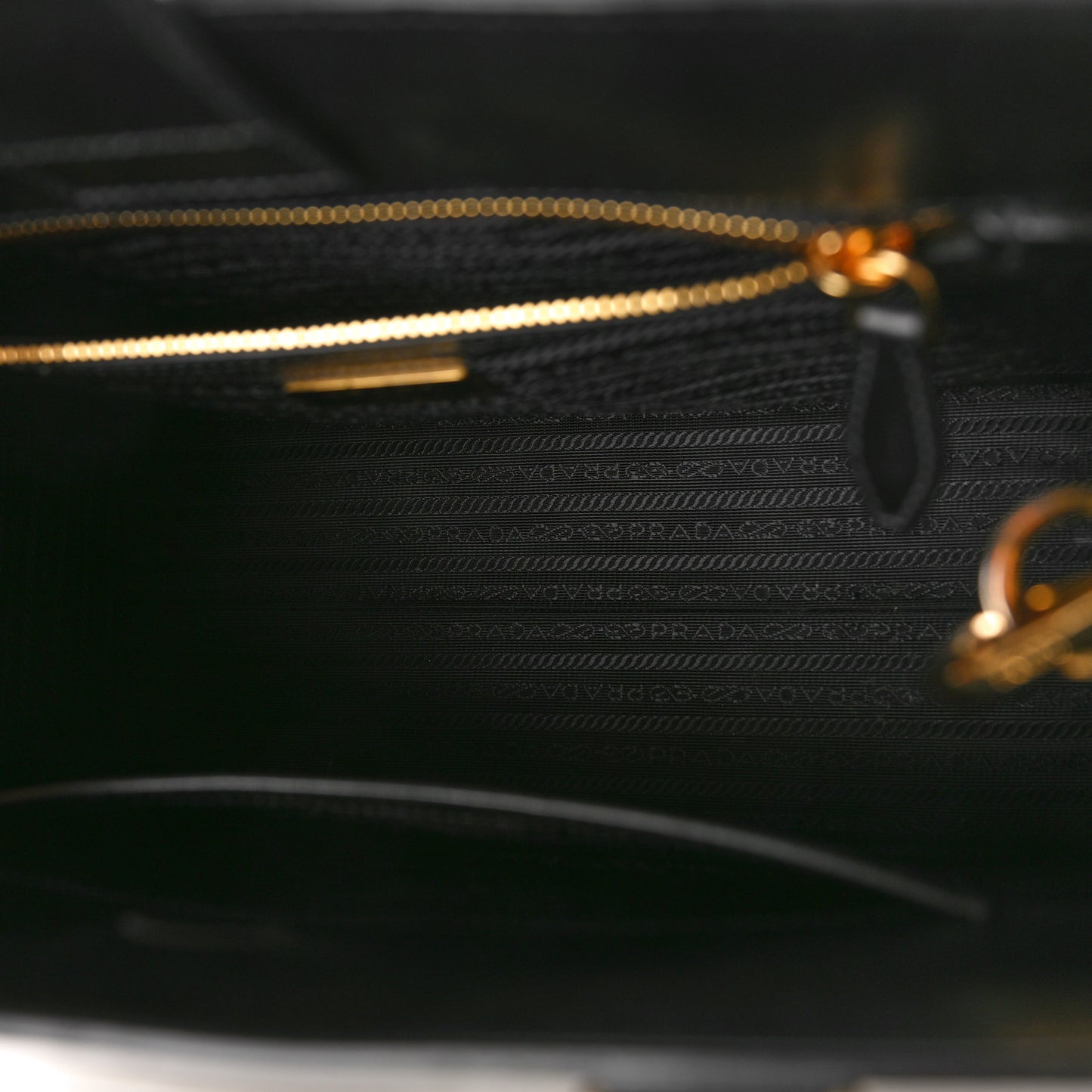 Saffiano Soft Calfskin Large Tote Black