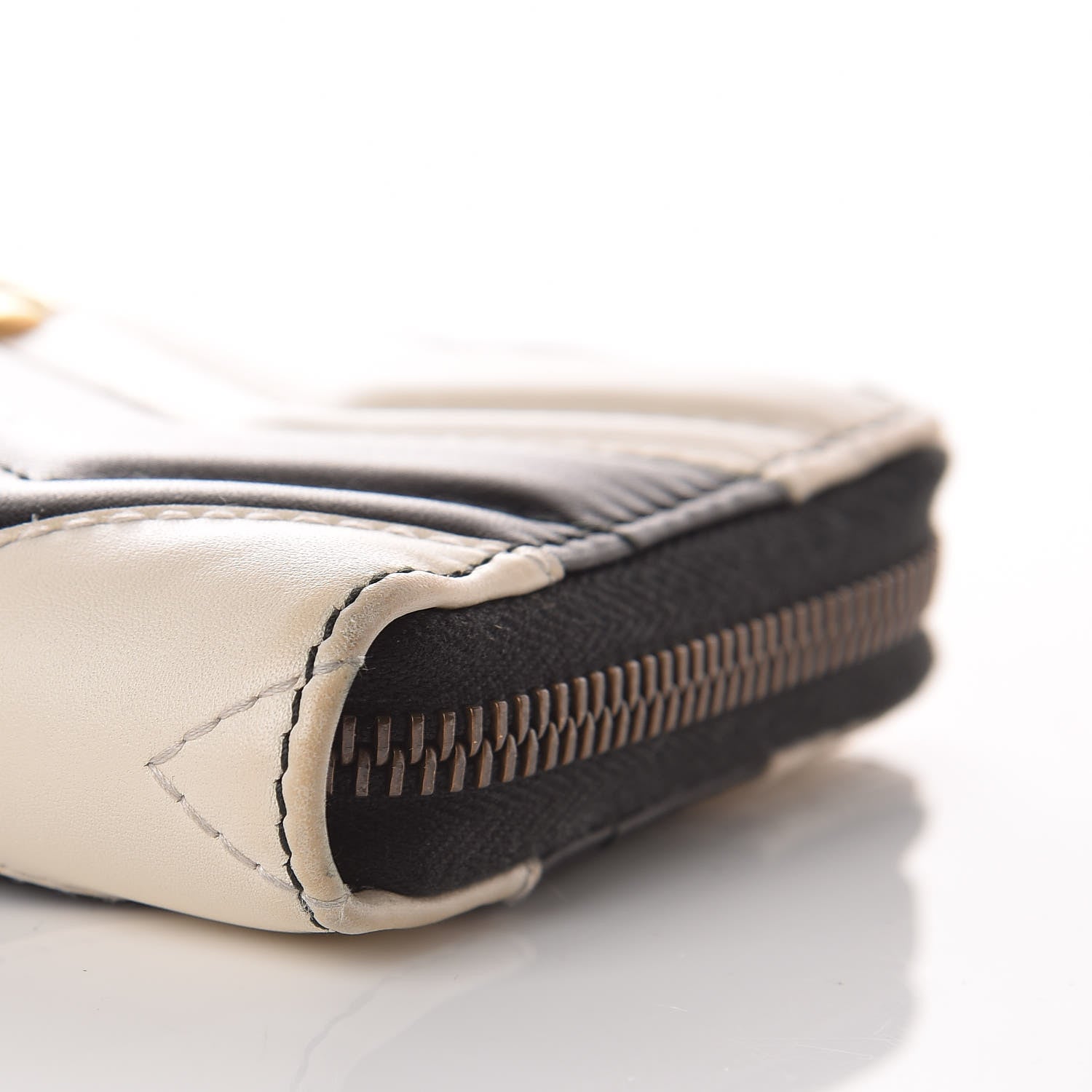 Gucci Calfskin Matelasse GG Marmont Zip Around Wallet Black White 10 of 10