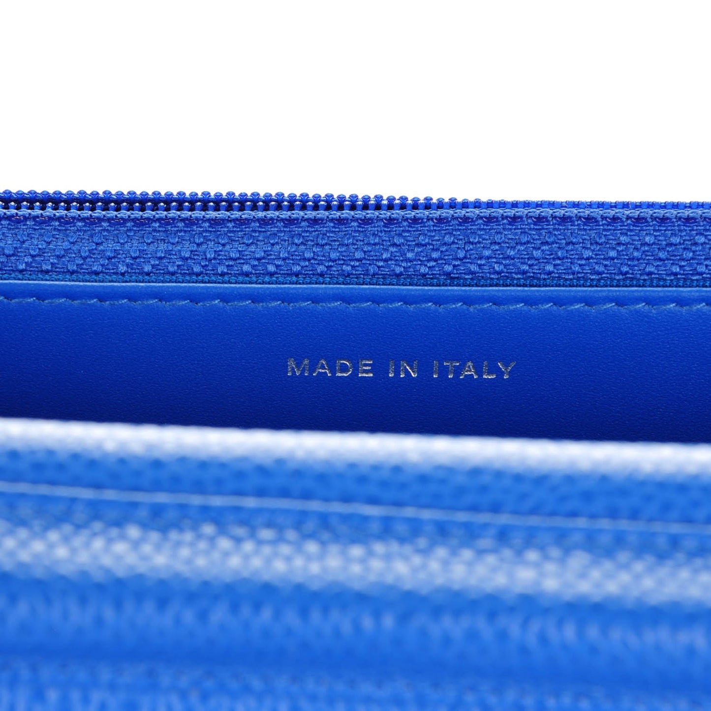Caviar Quilted Wallet On Chain WOC Blue