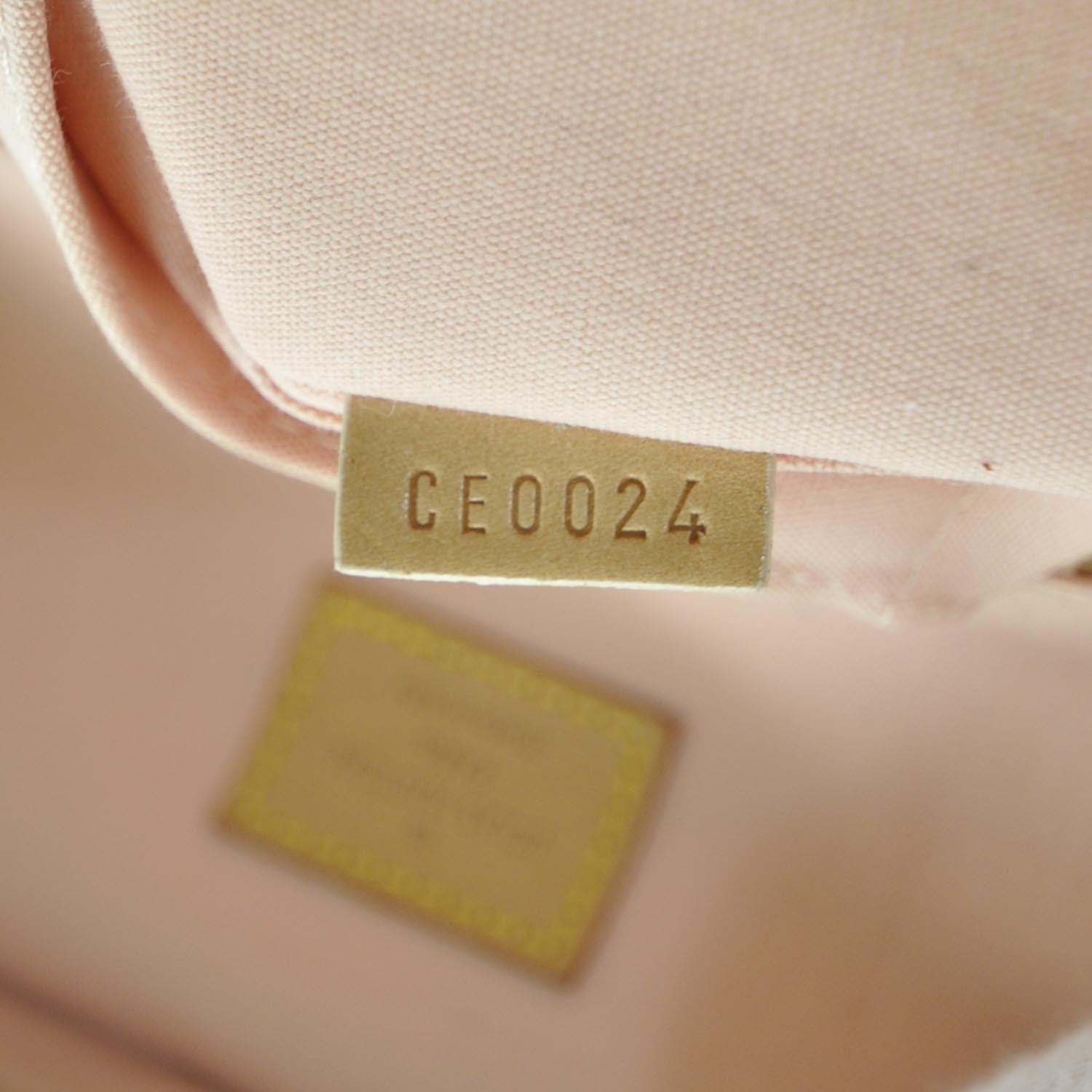 Louis Vuitton Vernis Sullivan Vertical Marshmallow 8 of 9