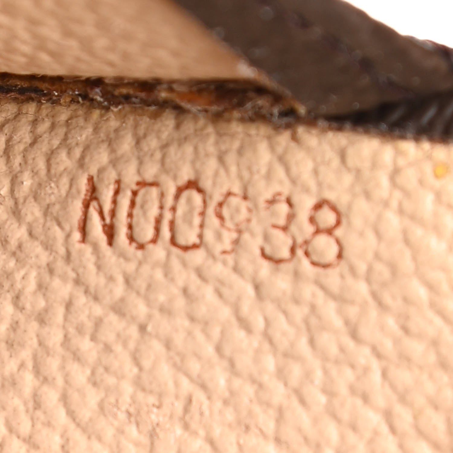 Louis Vuitton Monogram Toiletry Pouch 19 7 of 11