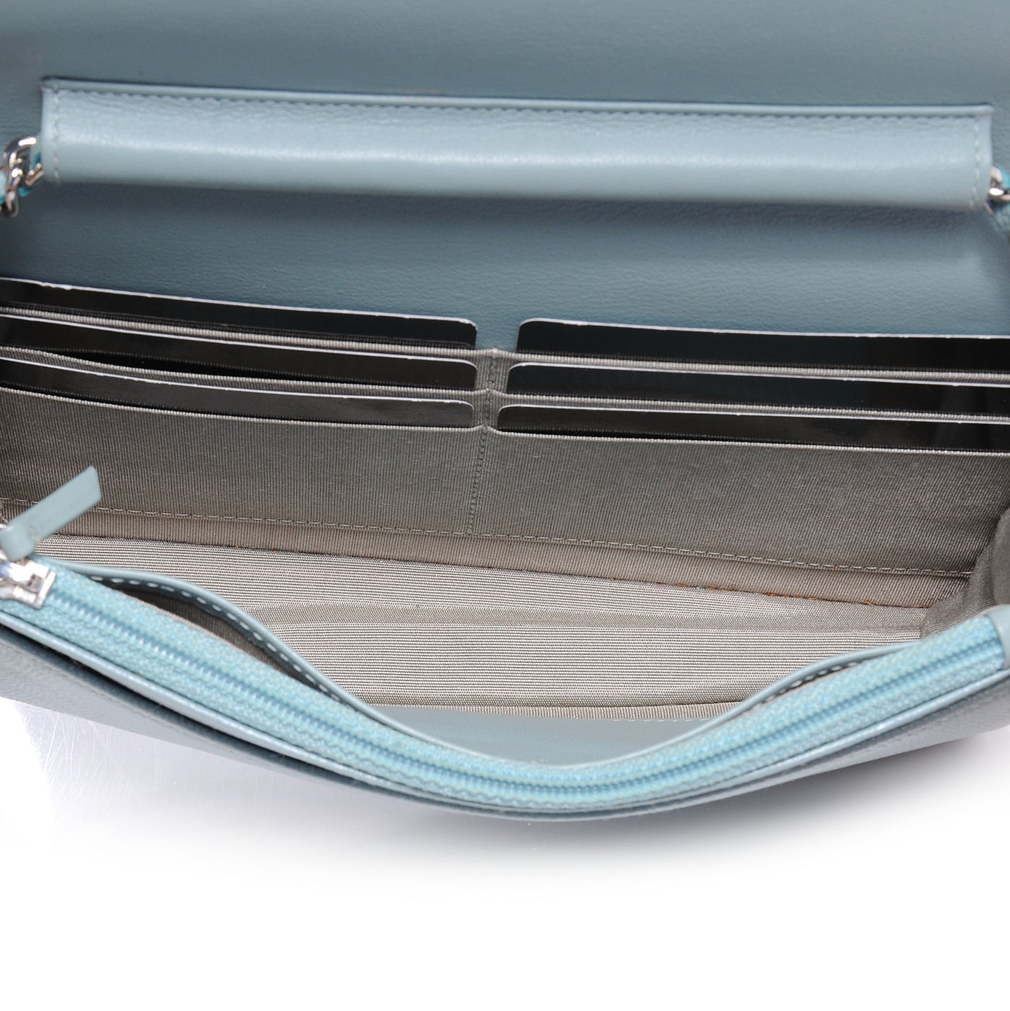 Caviar Sevruga Wallet on Chain WOC Light Blue