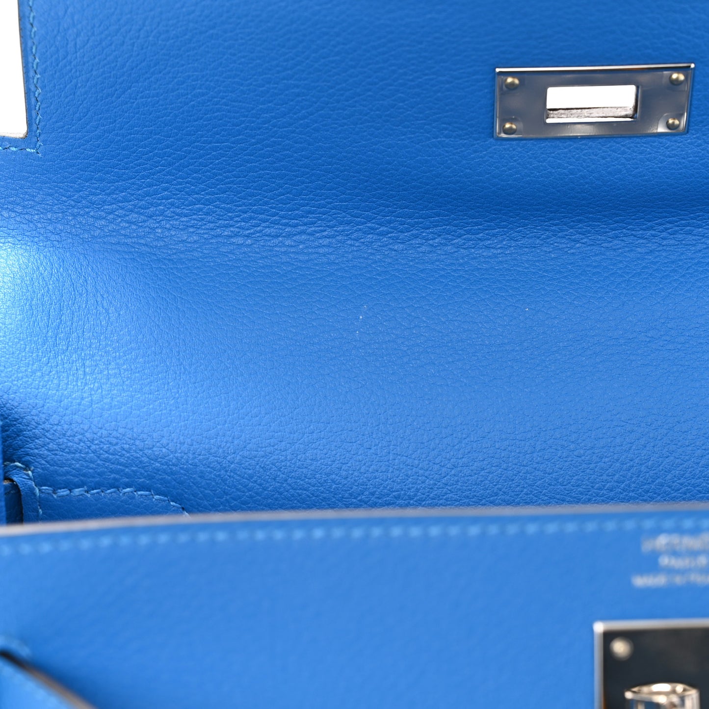 Evercolor Kelly Retourne 28 Bleu Hydra