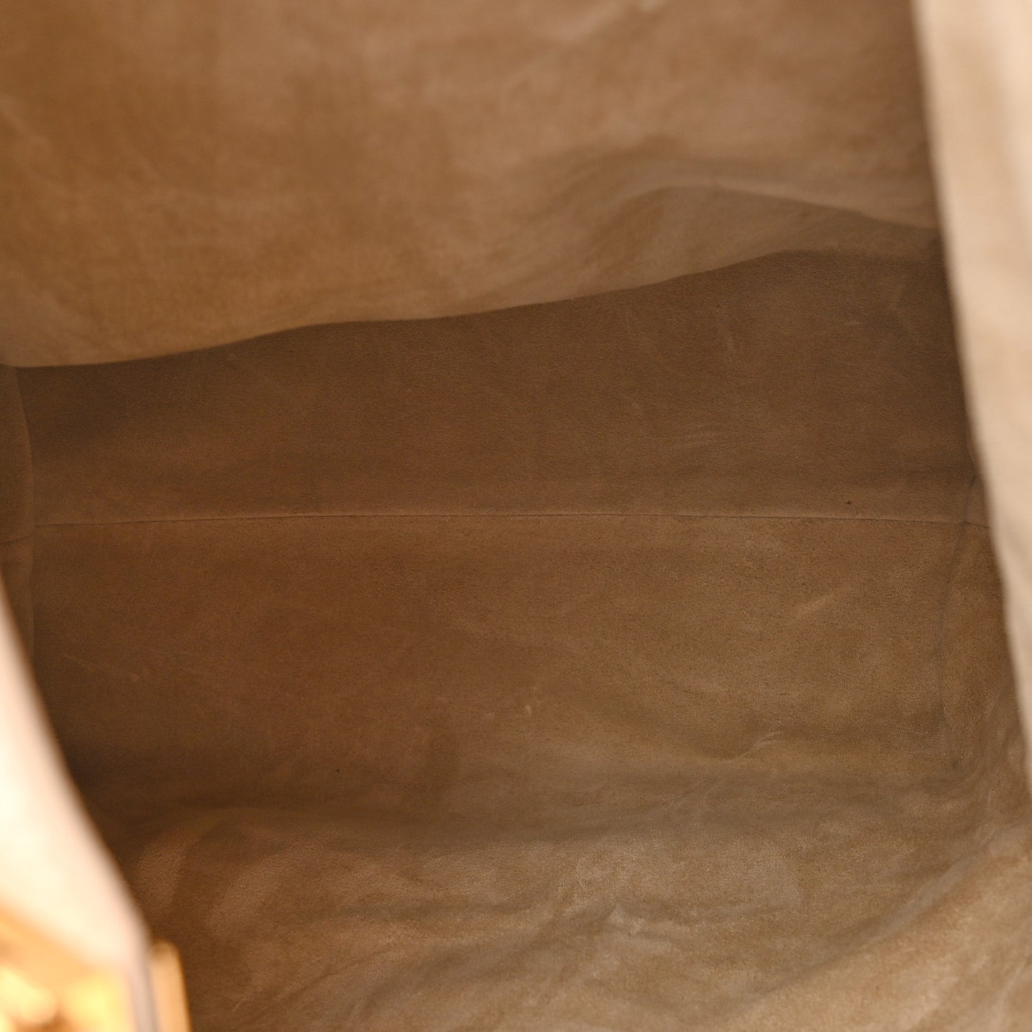 Grained Calfskin Low Key Hobo MM Limestone